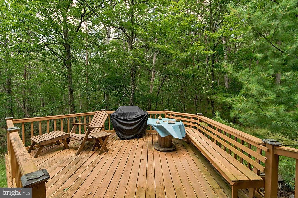 LAKE FERNDALE - Residential