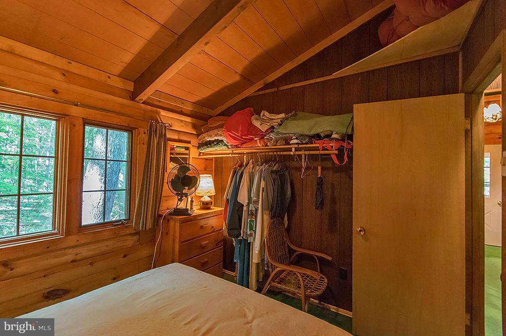 LAKE FERNDALE - Residential