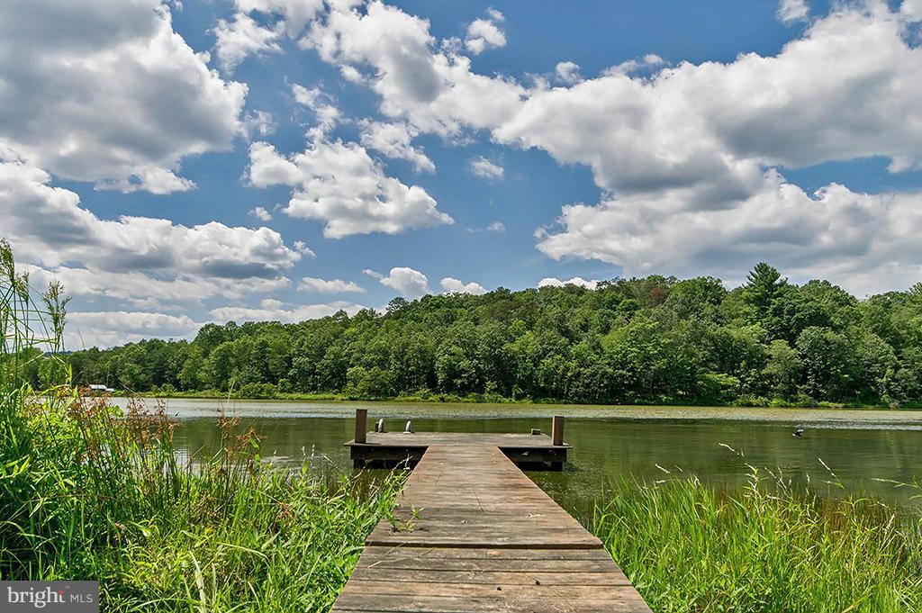 LAKE FERNDALE - Residential
