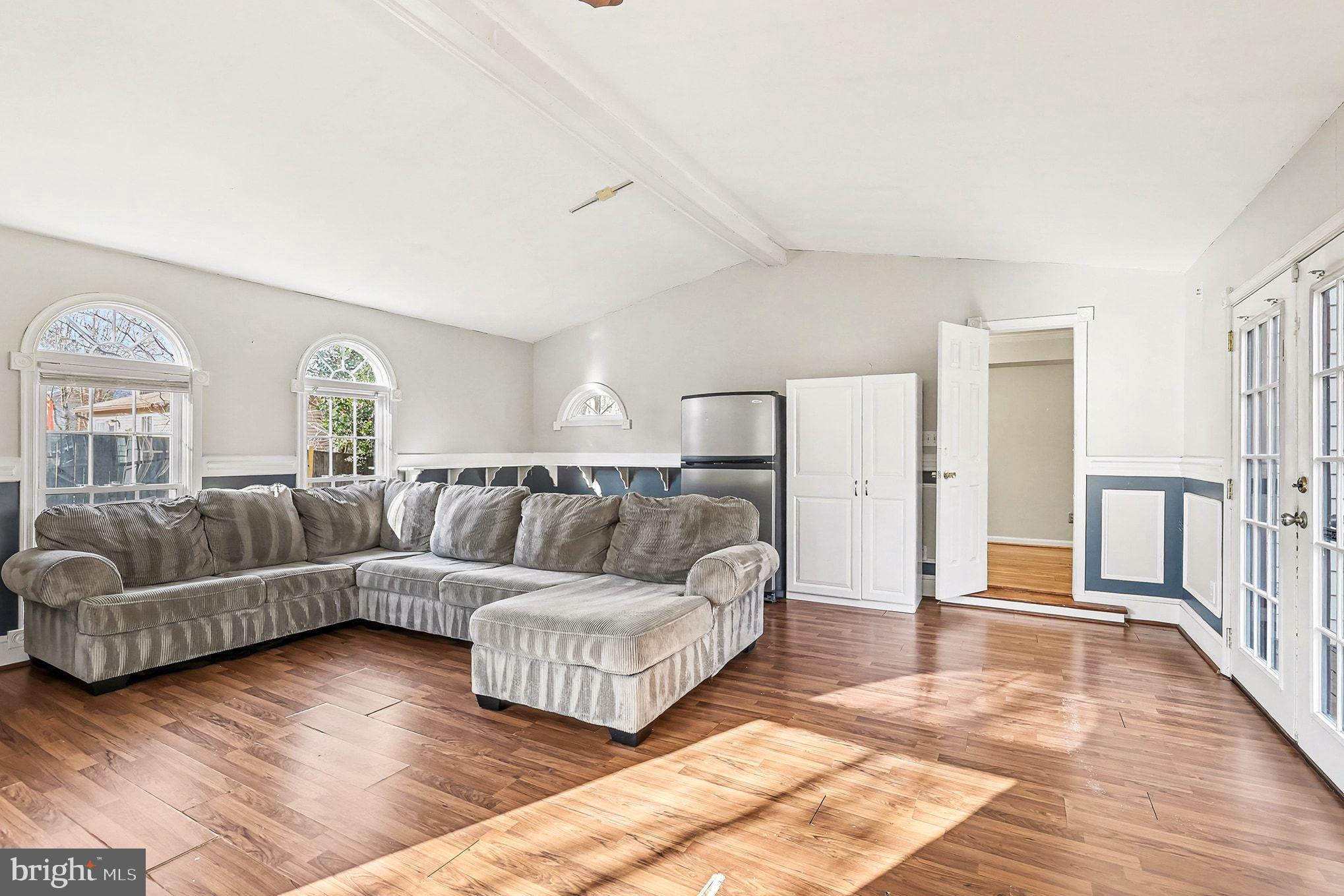 SHERATON HILLS EAST - Residential