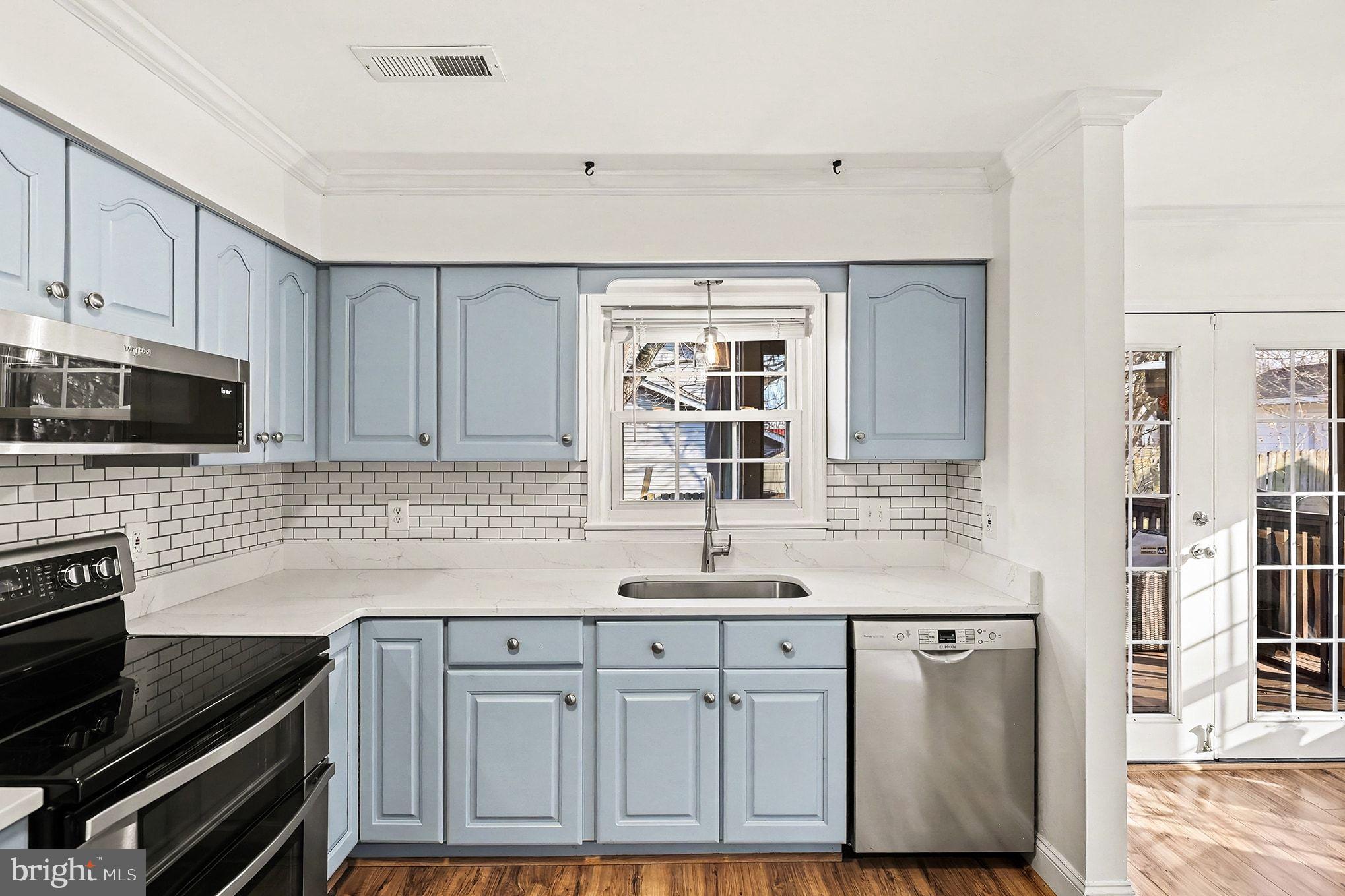 SHERATON HILLS EAST - Residential