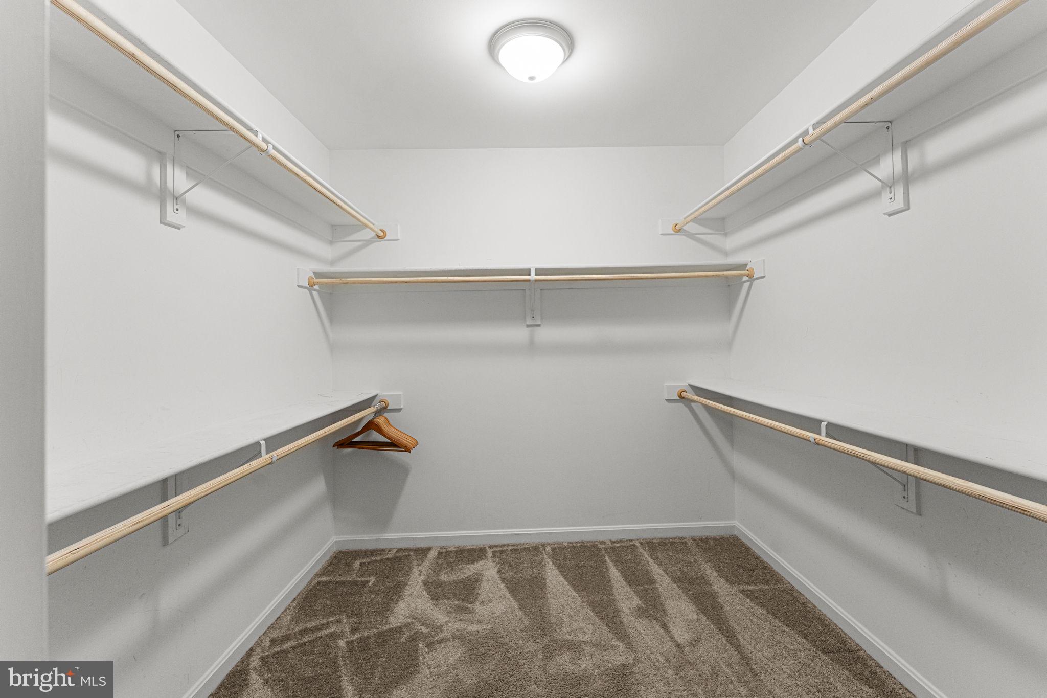 SPRING CREEK - Residential