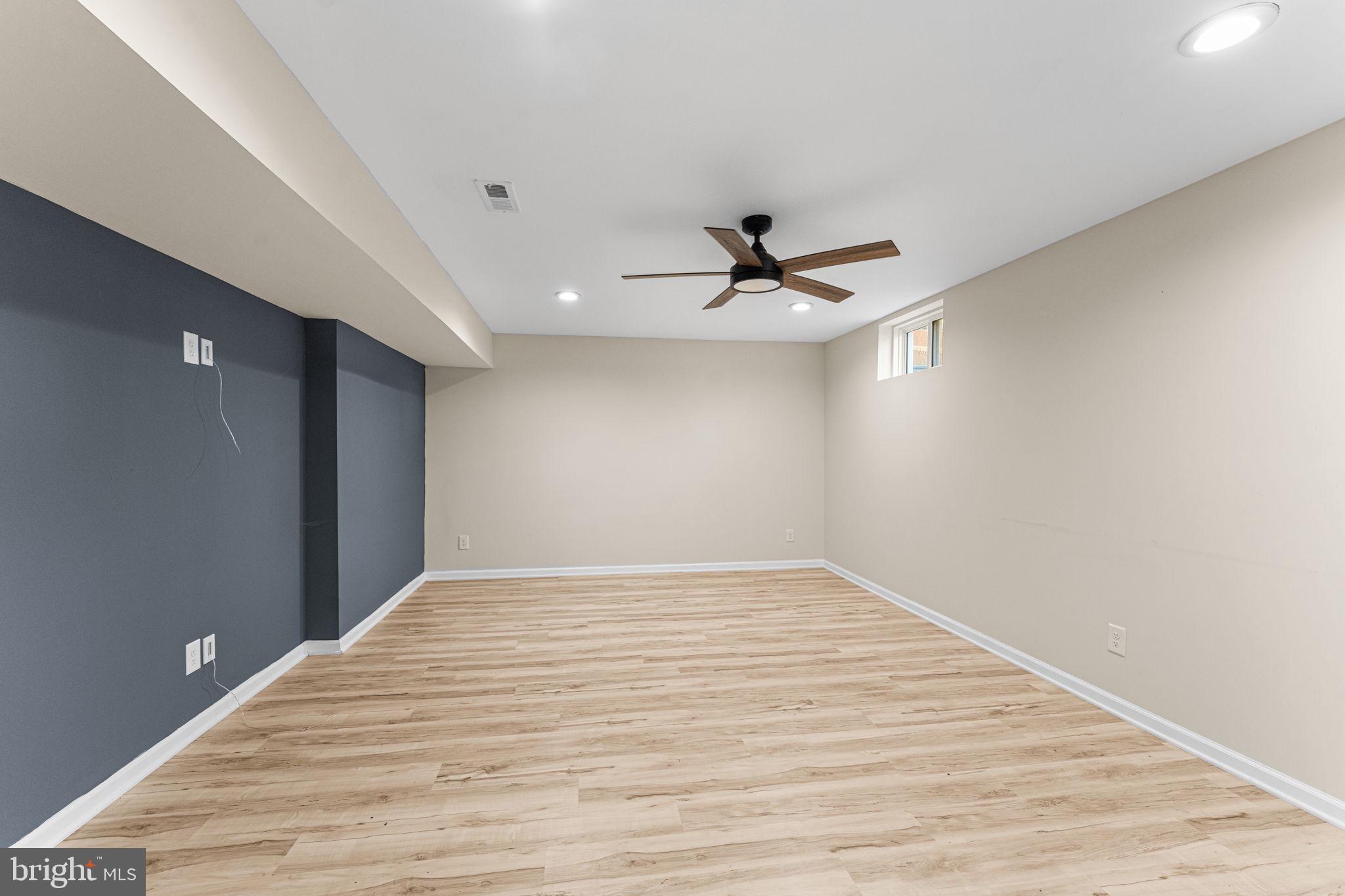 SPRING CREEK - Residential