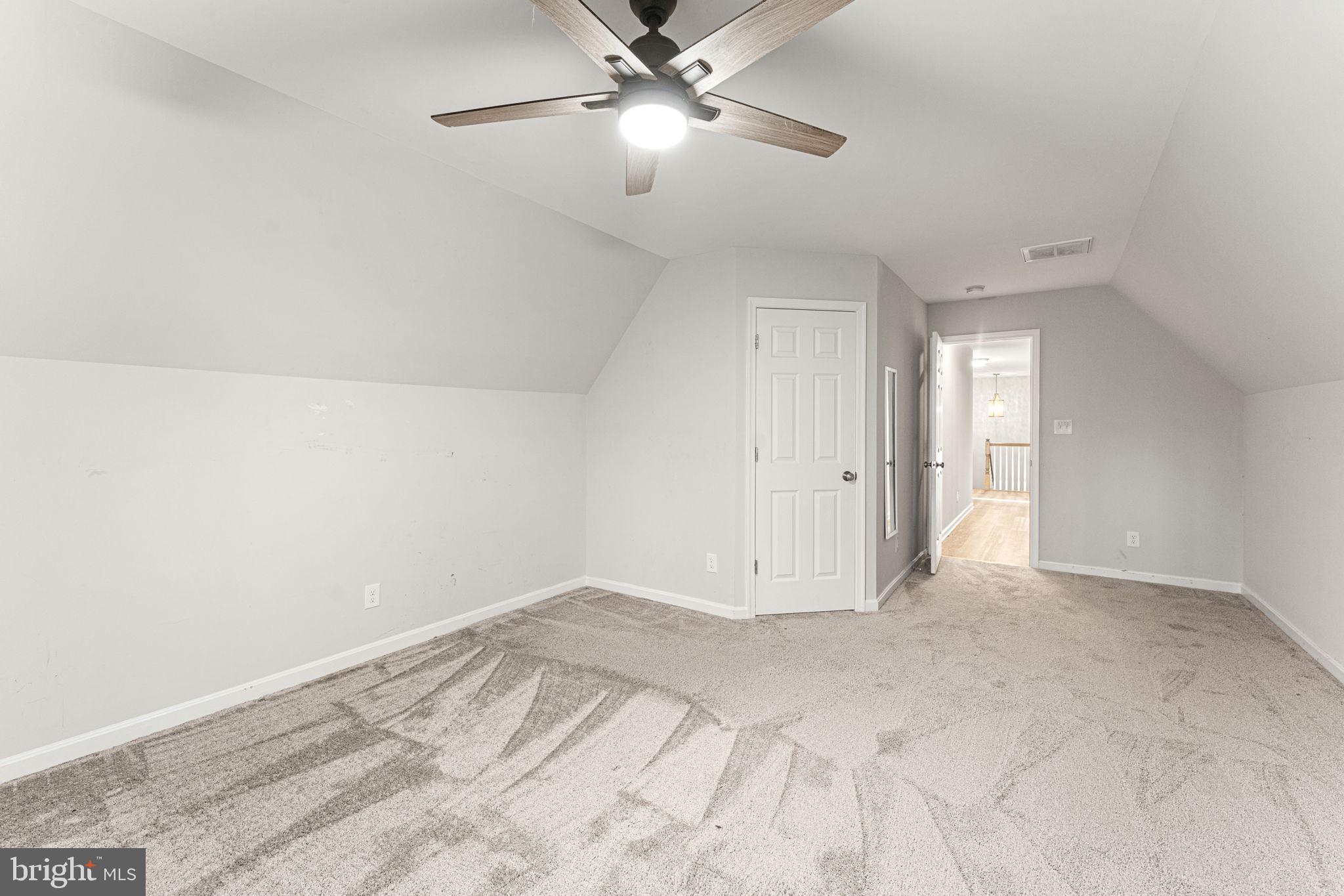 SPRING CREEK - Residential