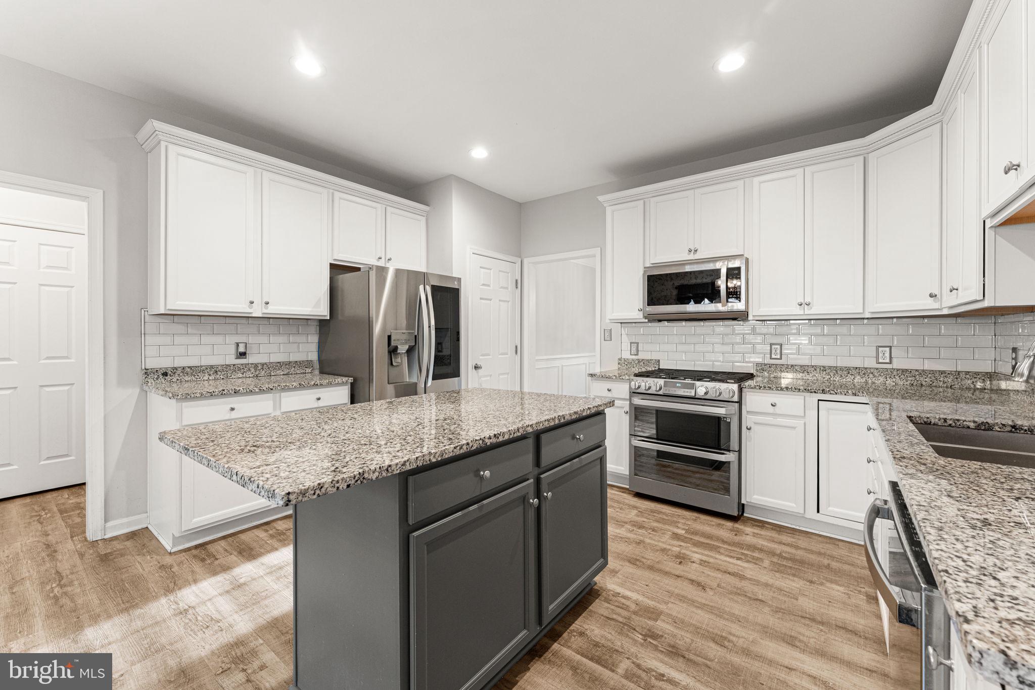 SPRING CREEK - Residential