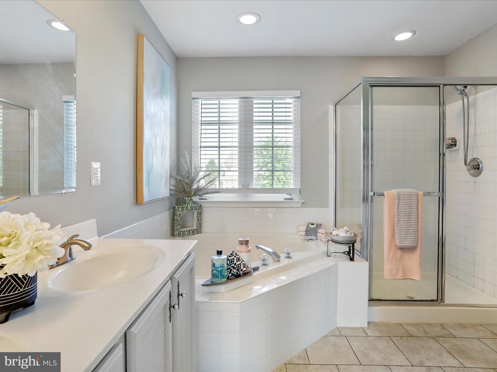 LOCUST HILL - Residential