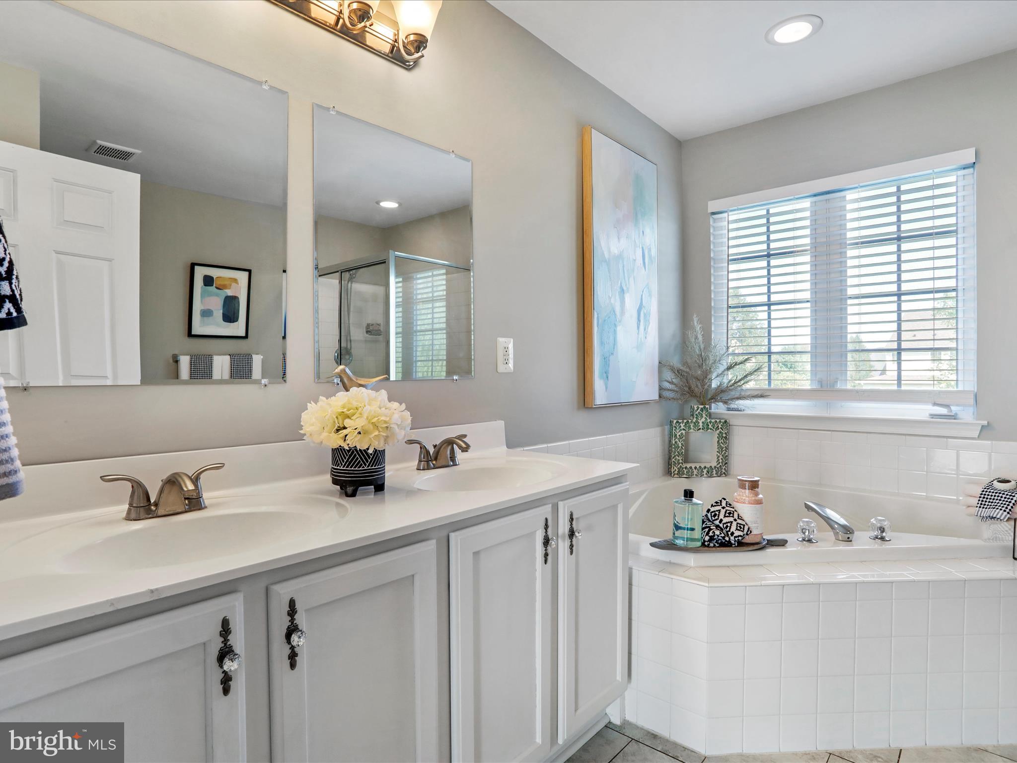 LOCUST HILL - Residential