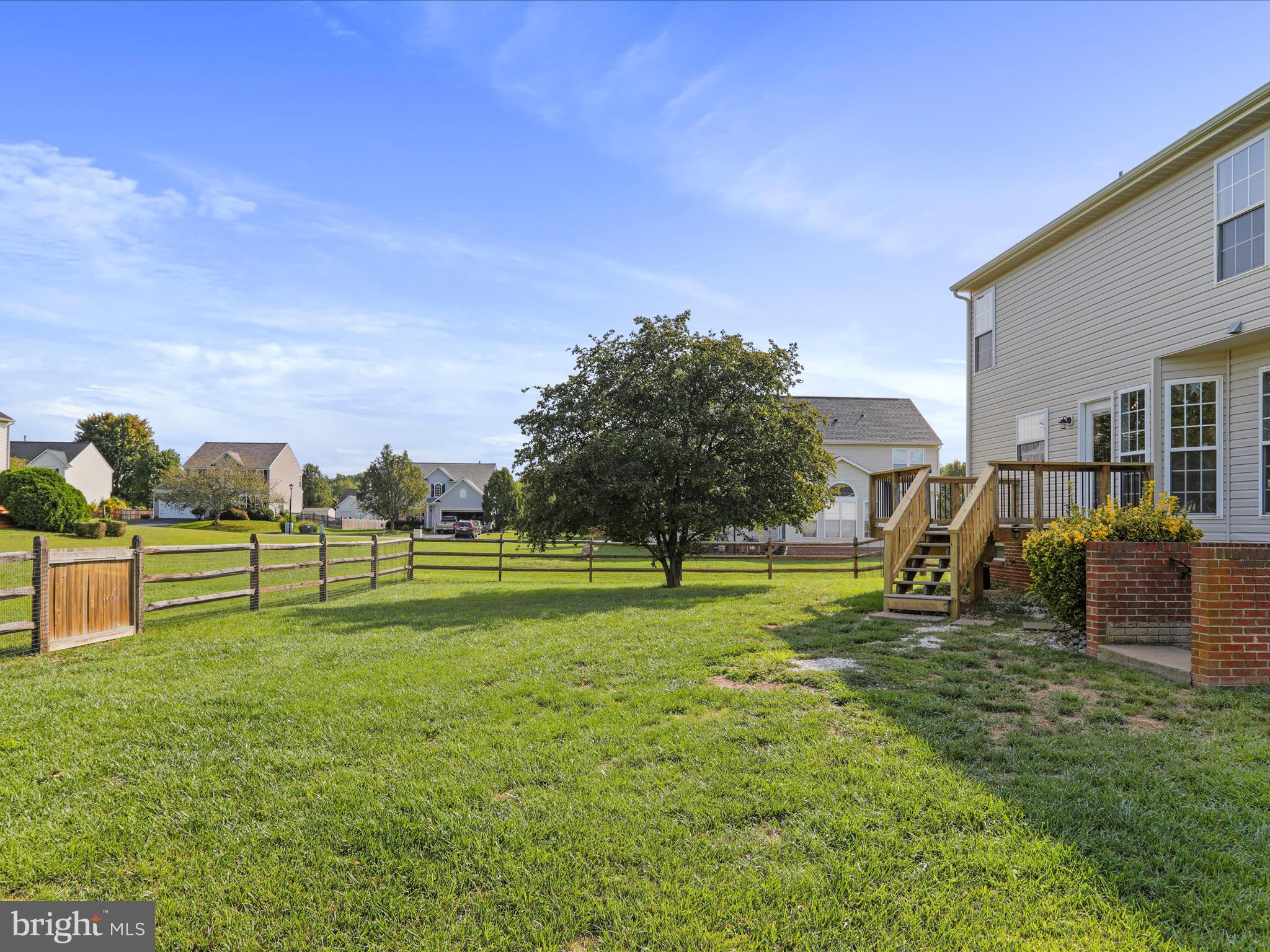 LOCUST HILL - Residential