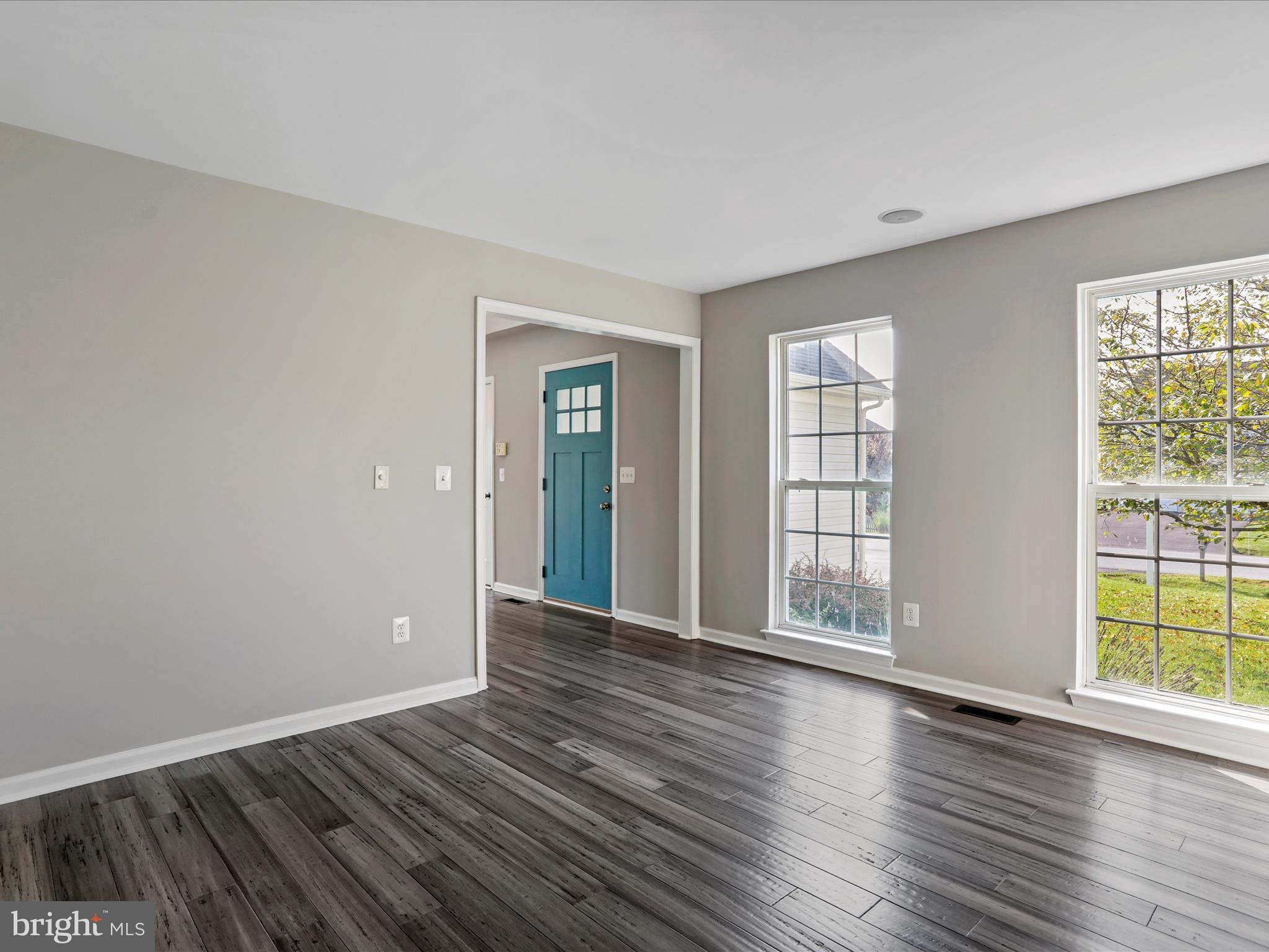 LOCUST HILL - Residential