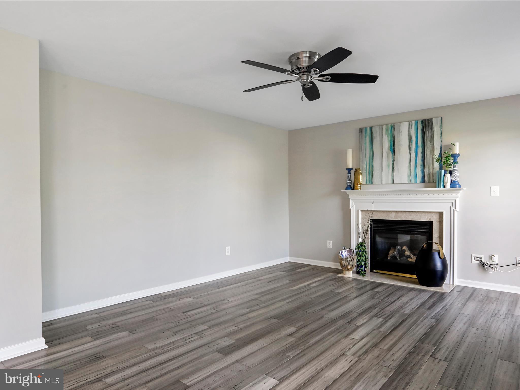 LOCUST HILL - Residential