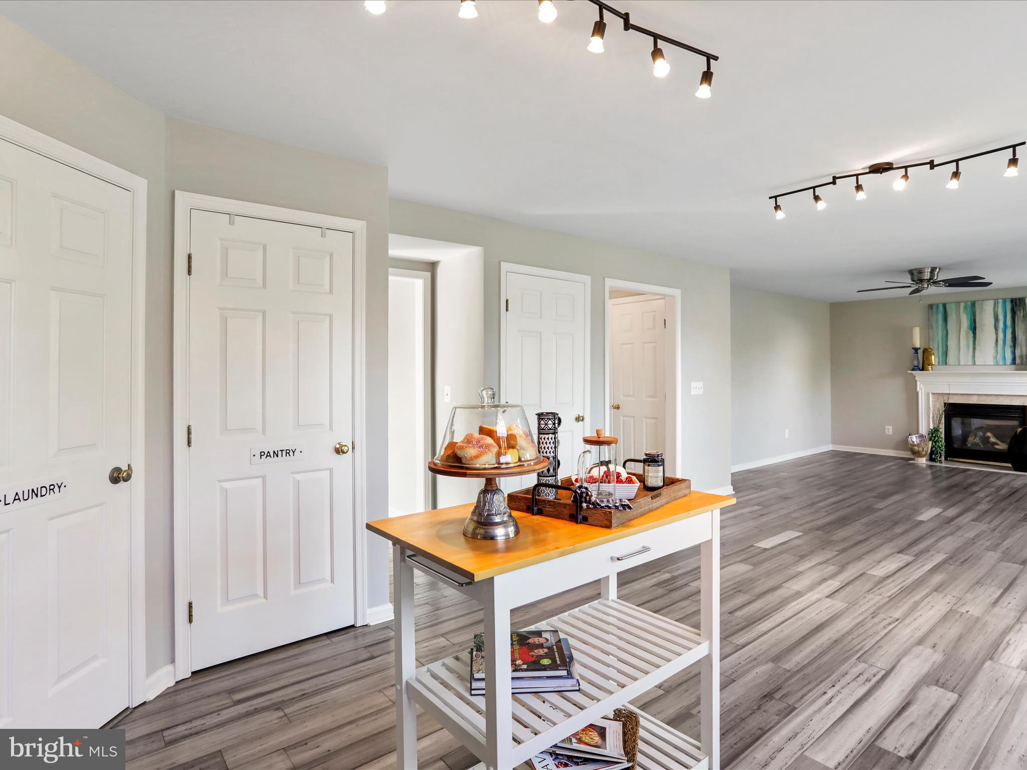 LOCUST HILL - Residential