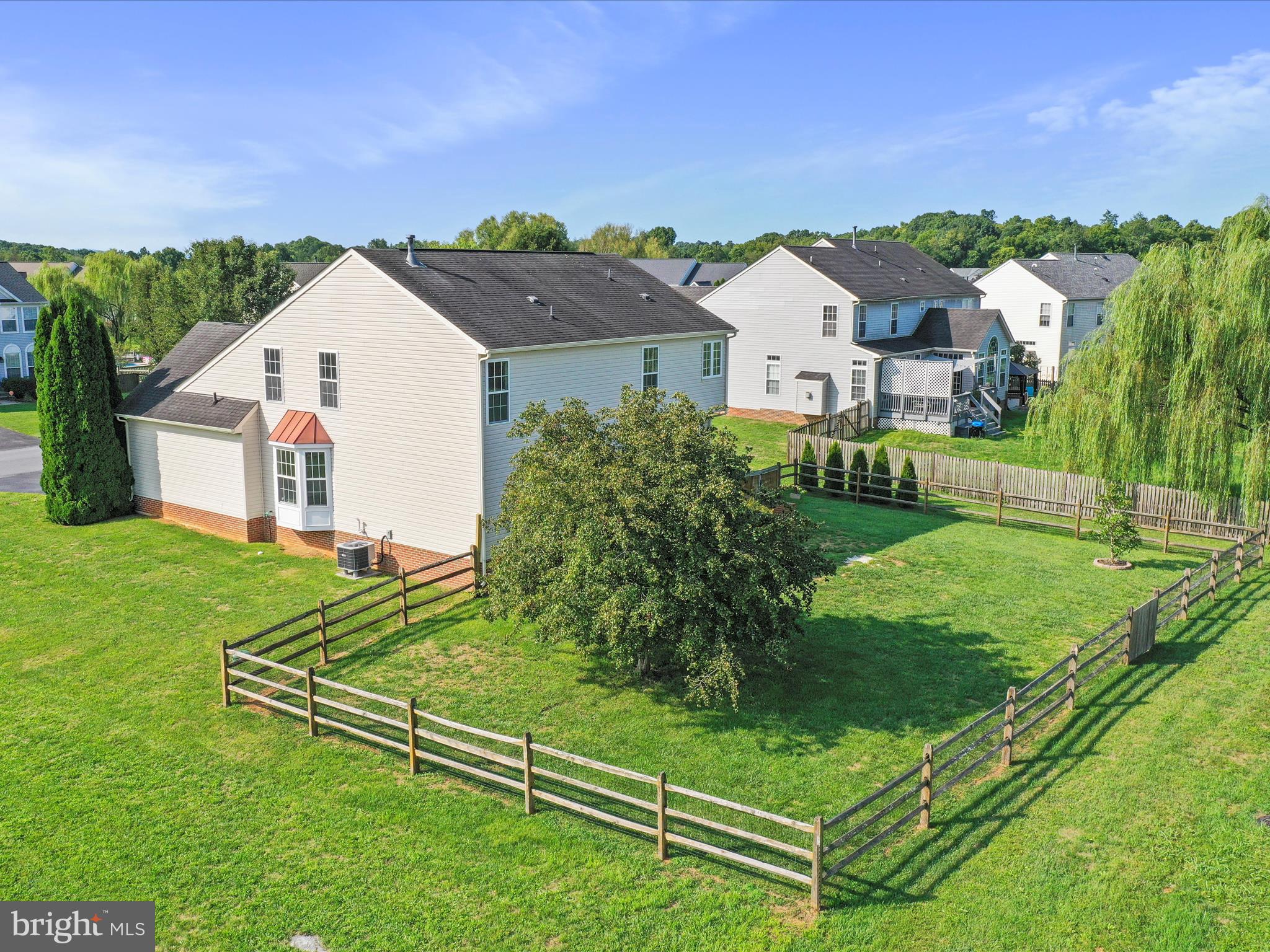 LOCUST HILL - Residential