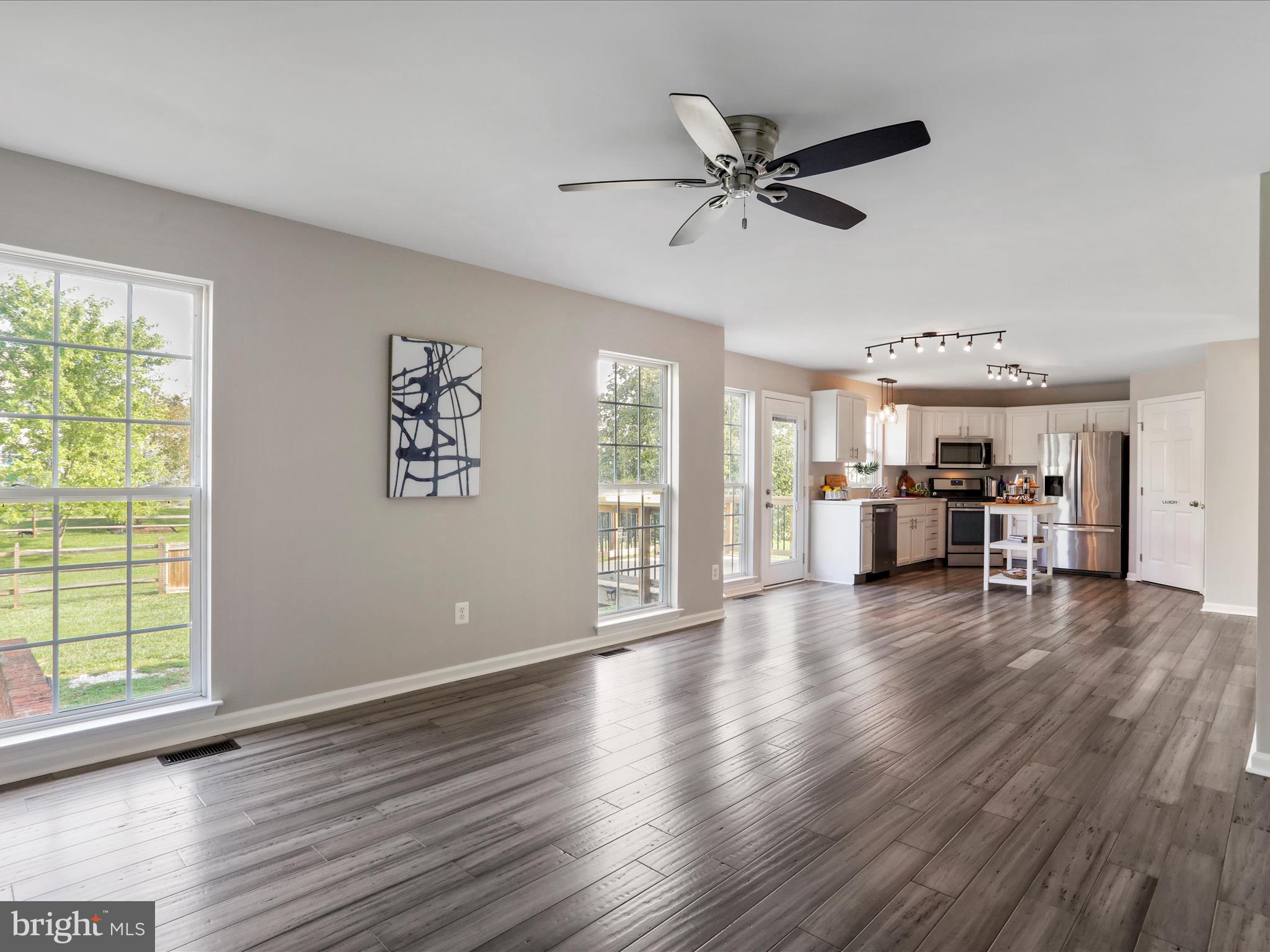 LOCUST HILL - Residential