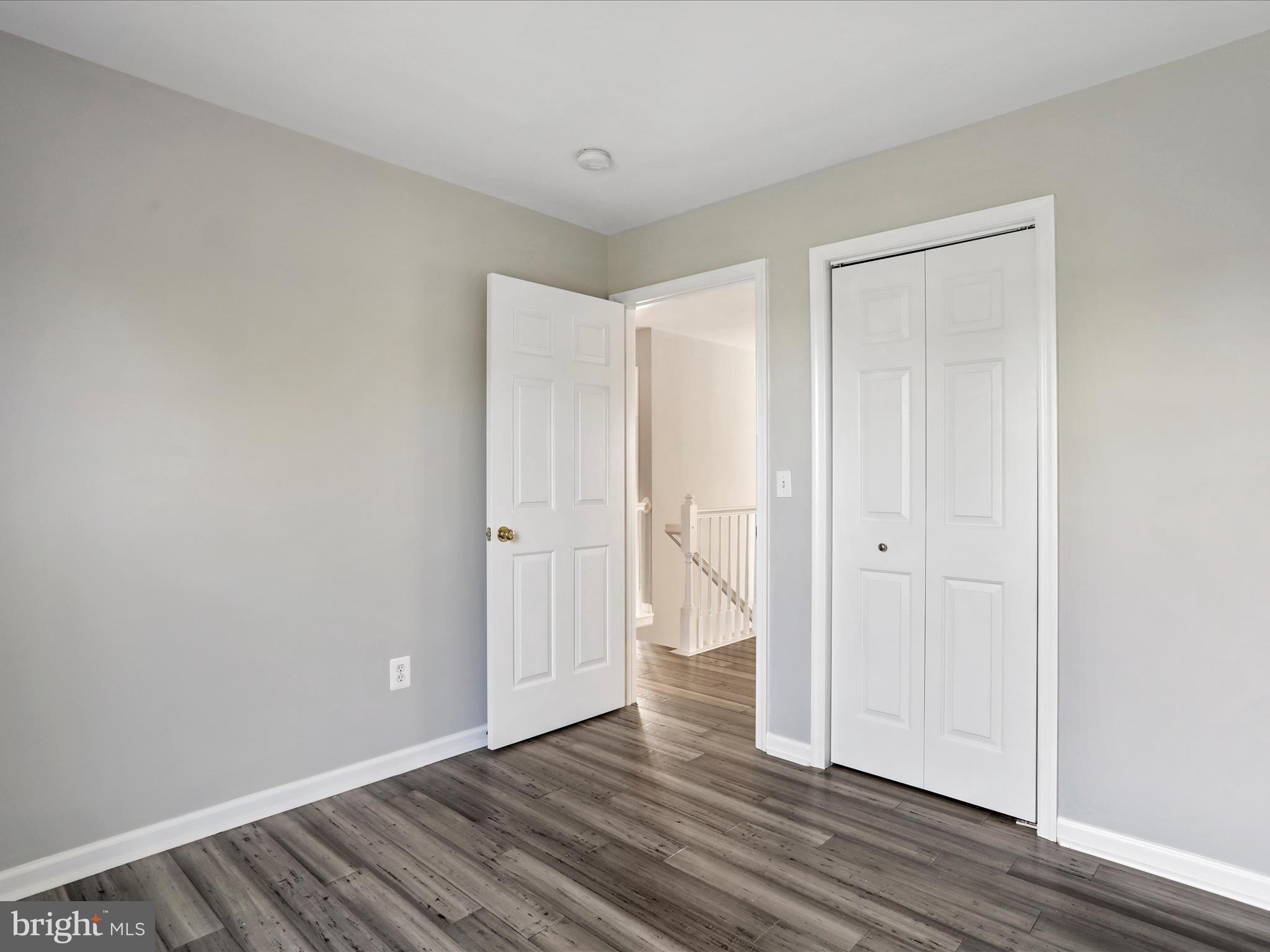 LOCUST HILL - Residential