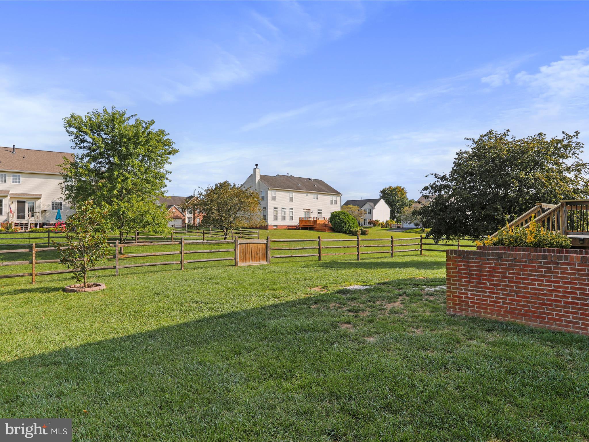 LOCUST HILL - Residential