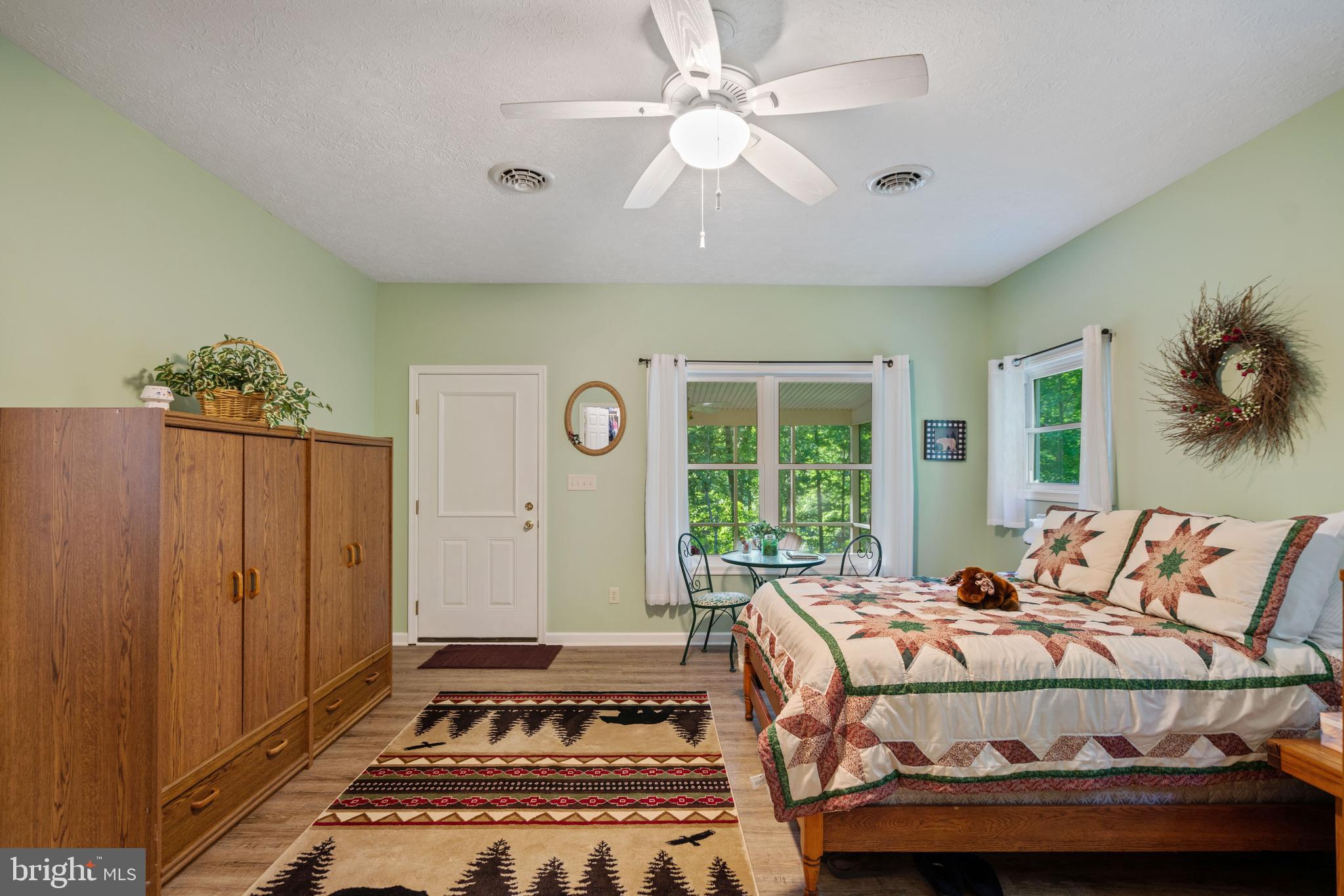 VOS MOUNTAIN - Residential