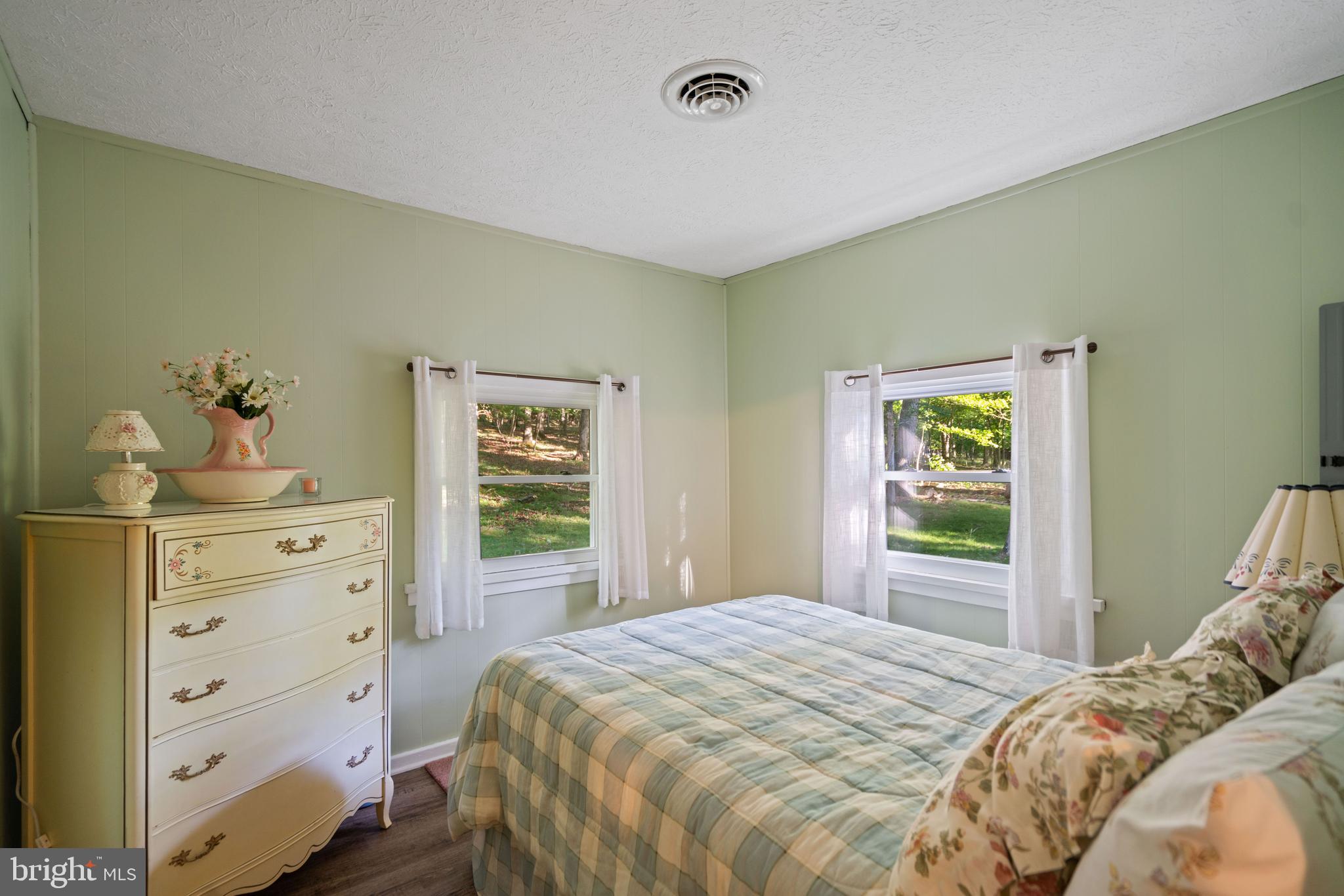 VOS MOUNTAIN - Residential