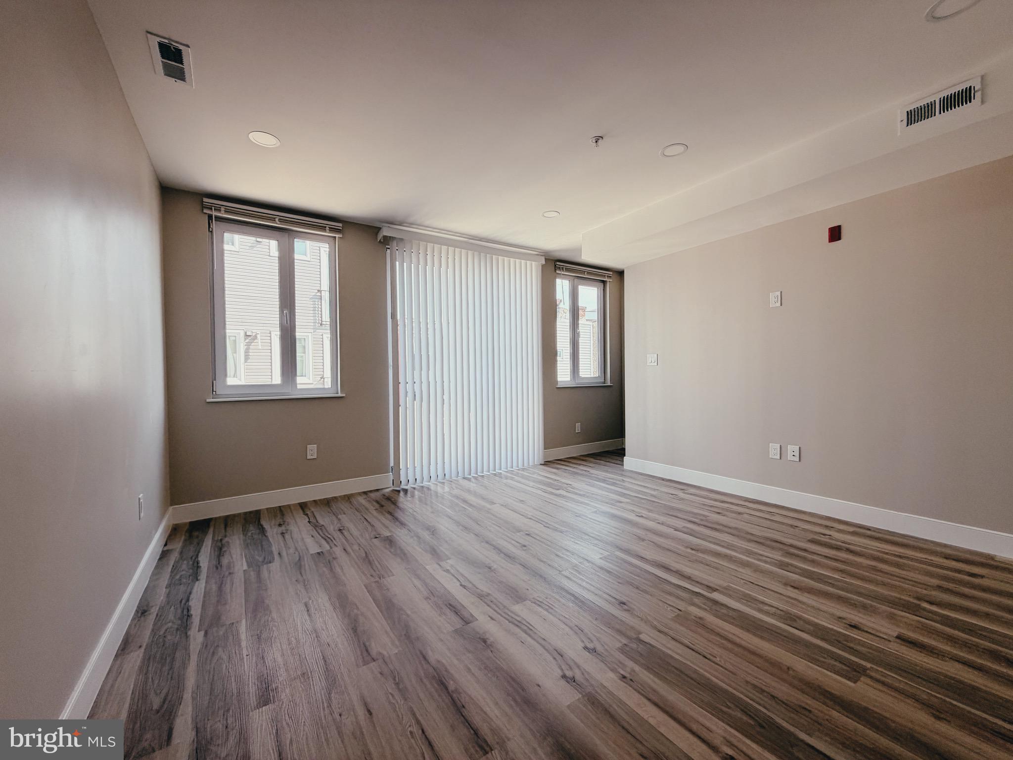 2720 W THOMPSON STREET UNIT H