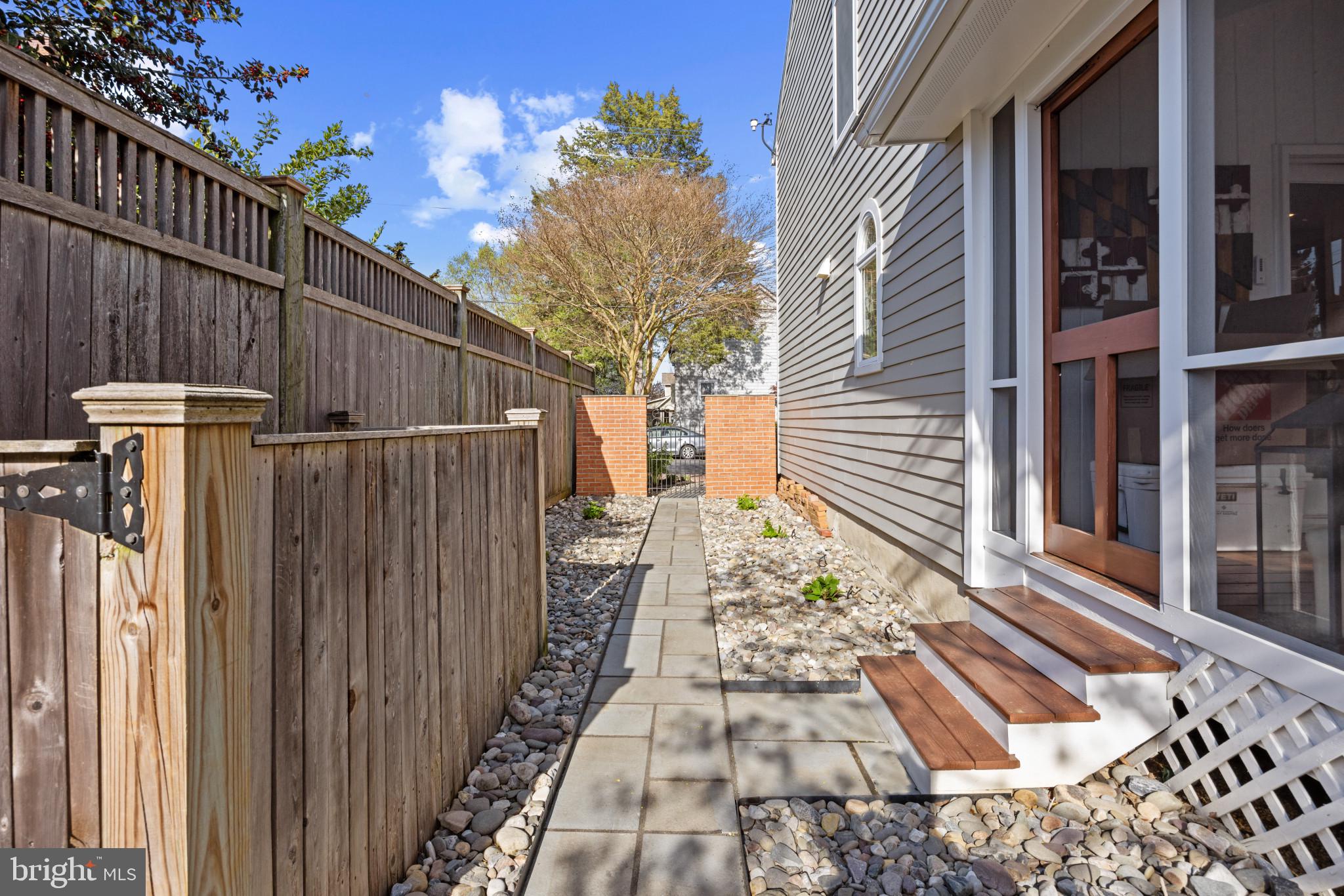 EASTPORT - Residential