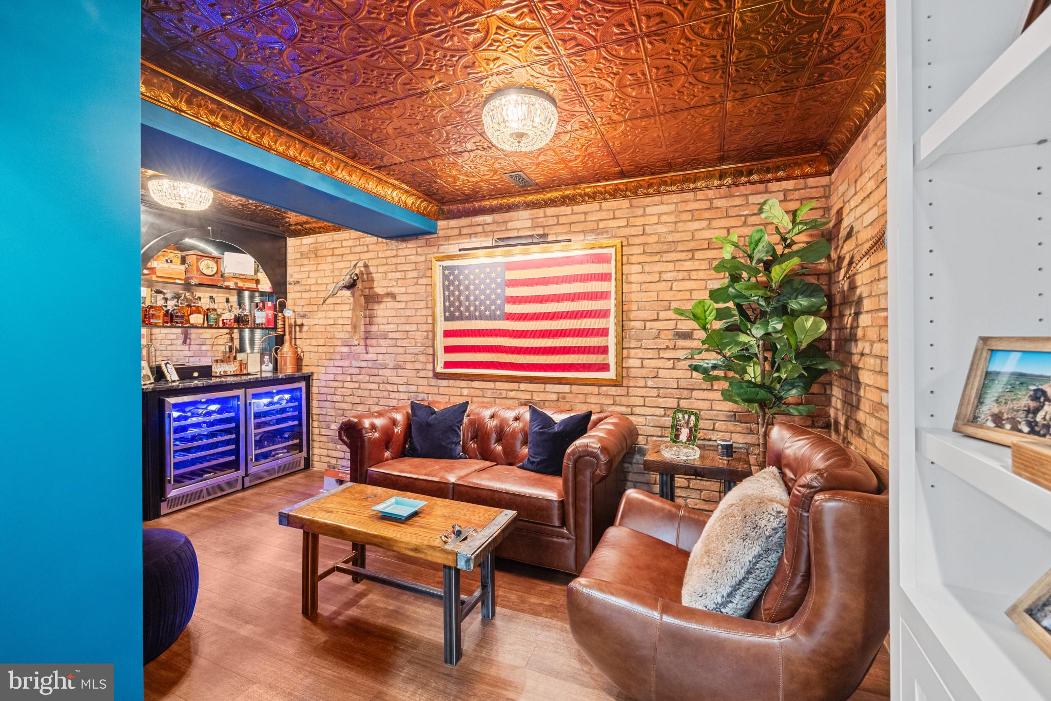 EASTPORT - Residential