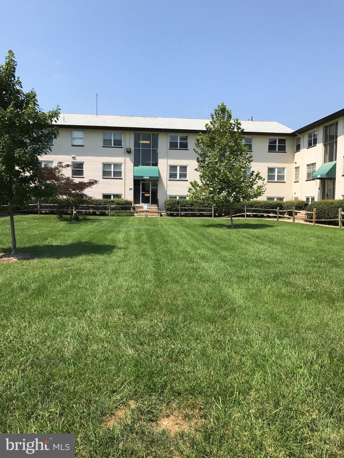 PINEWOOD SOUTH - Residential