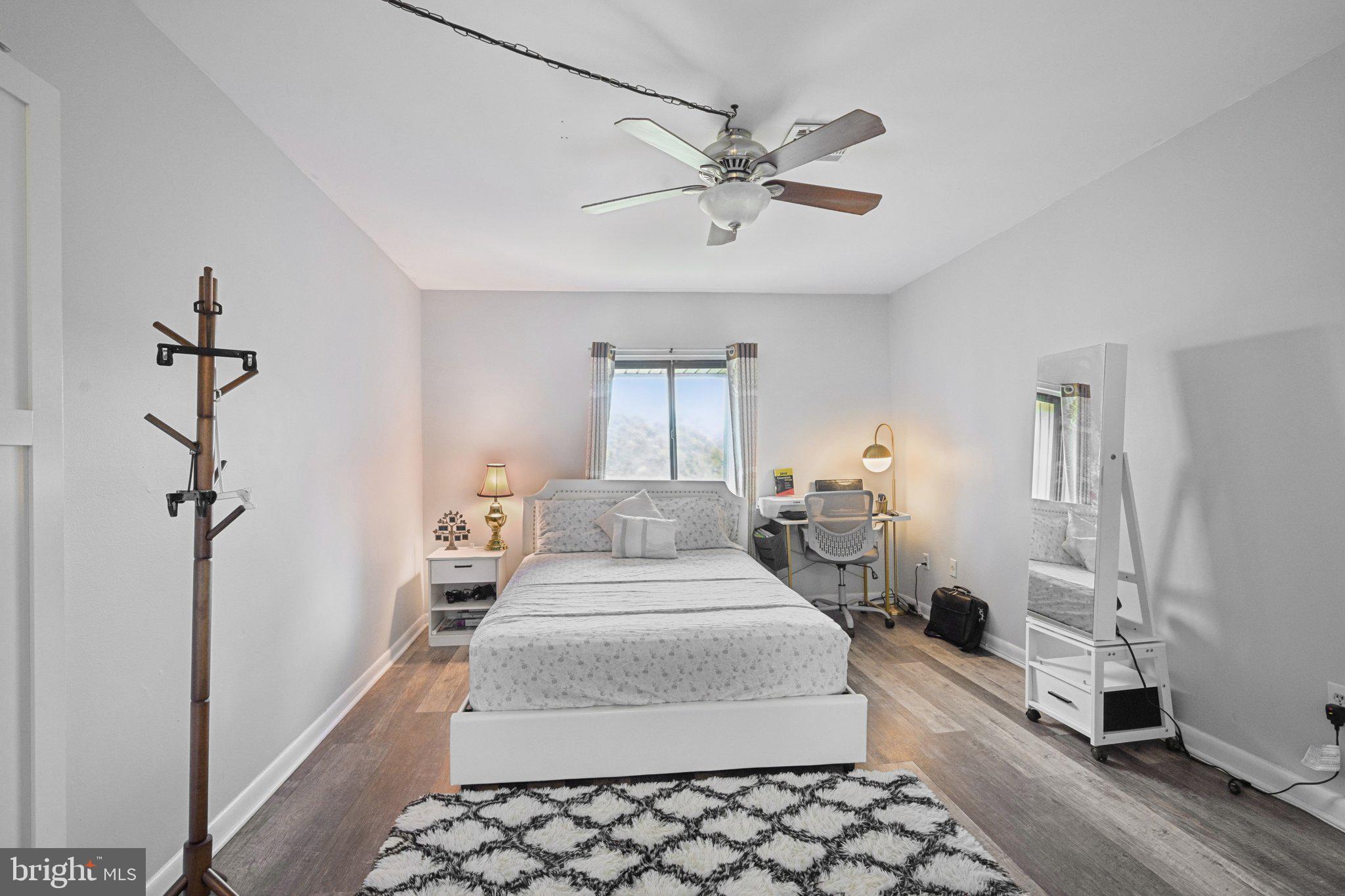 LINDEN GREEN - Residential