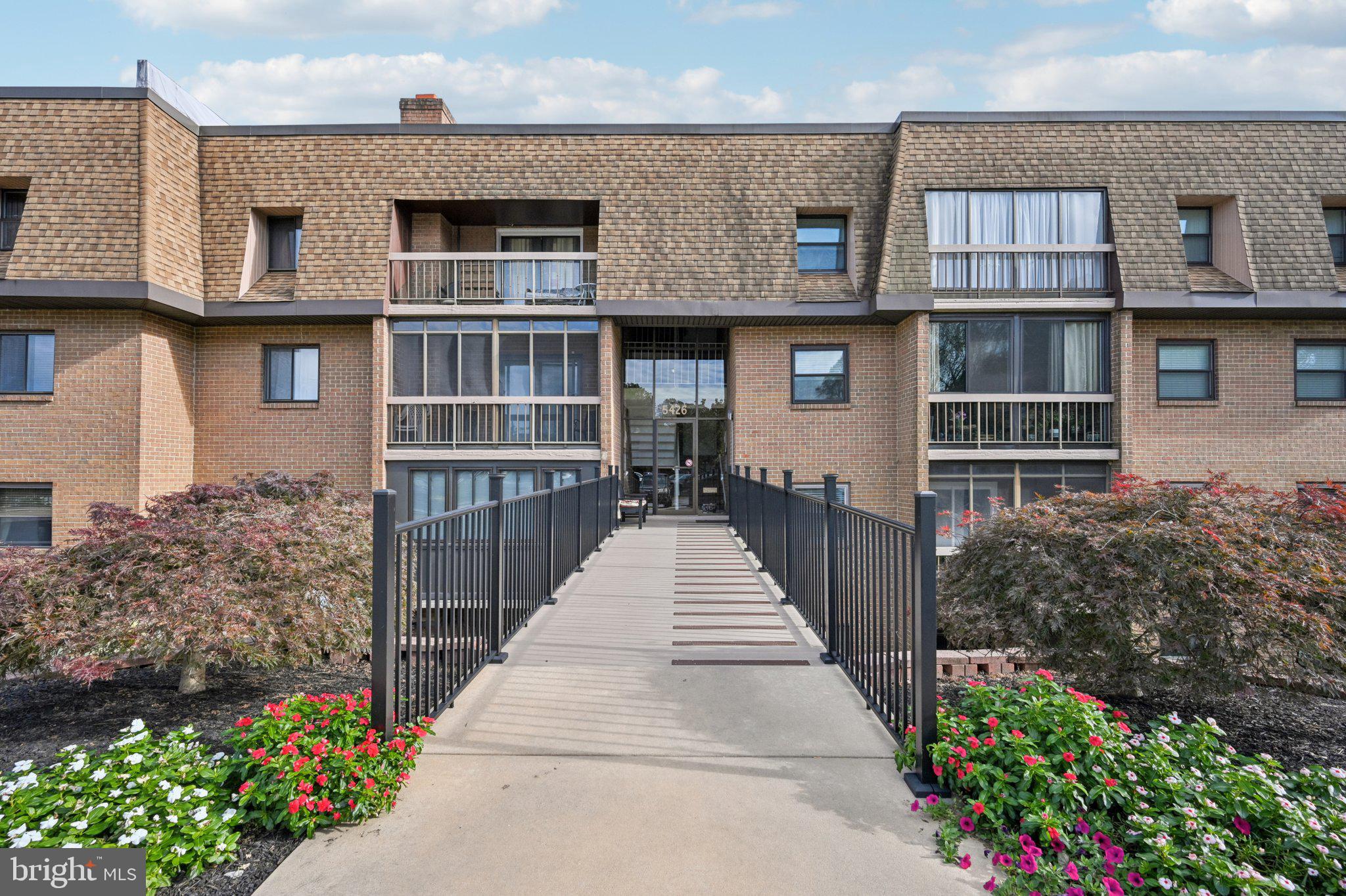 LINDEN GREEN - Residential