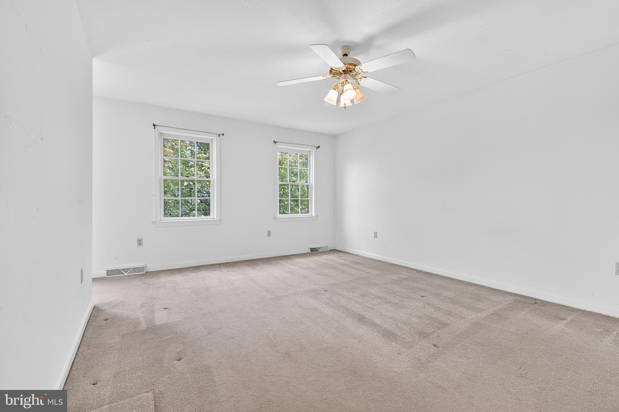 LEXINGTON ESTATES - Residential