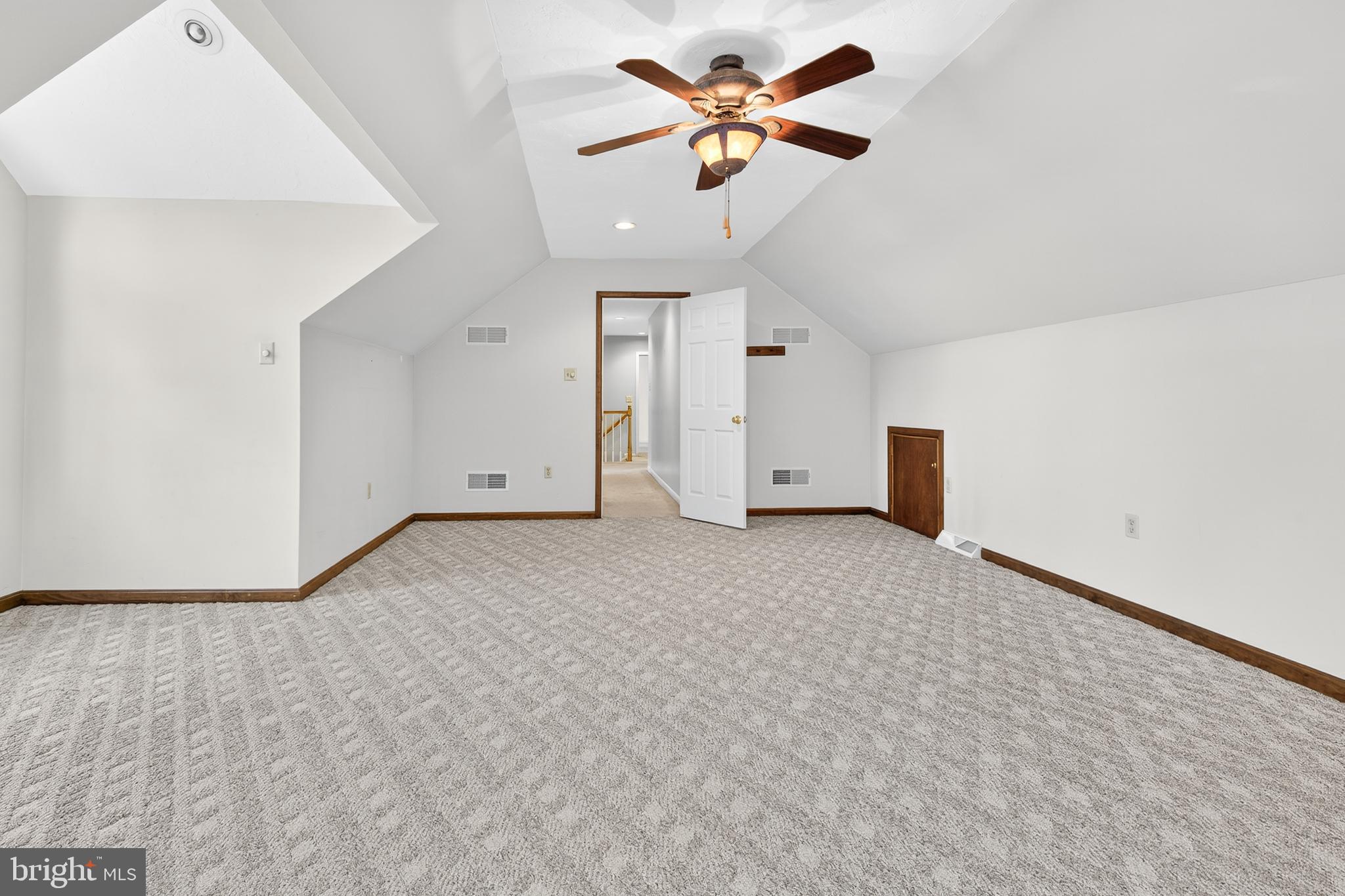 LEXINGTON ESTATES - Residential