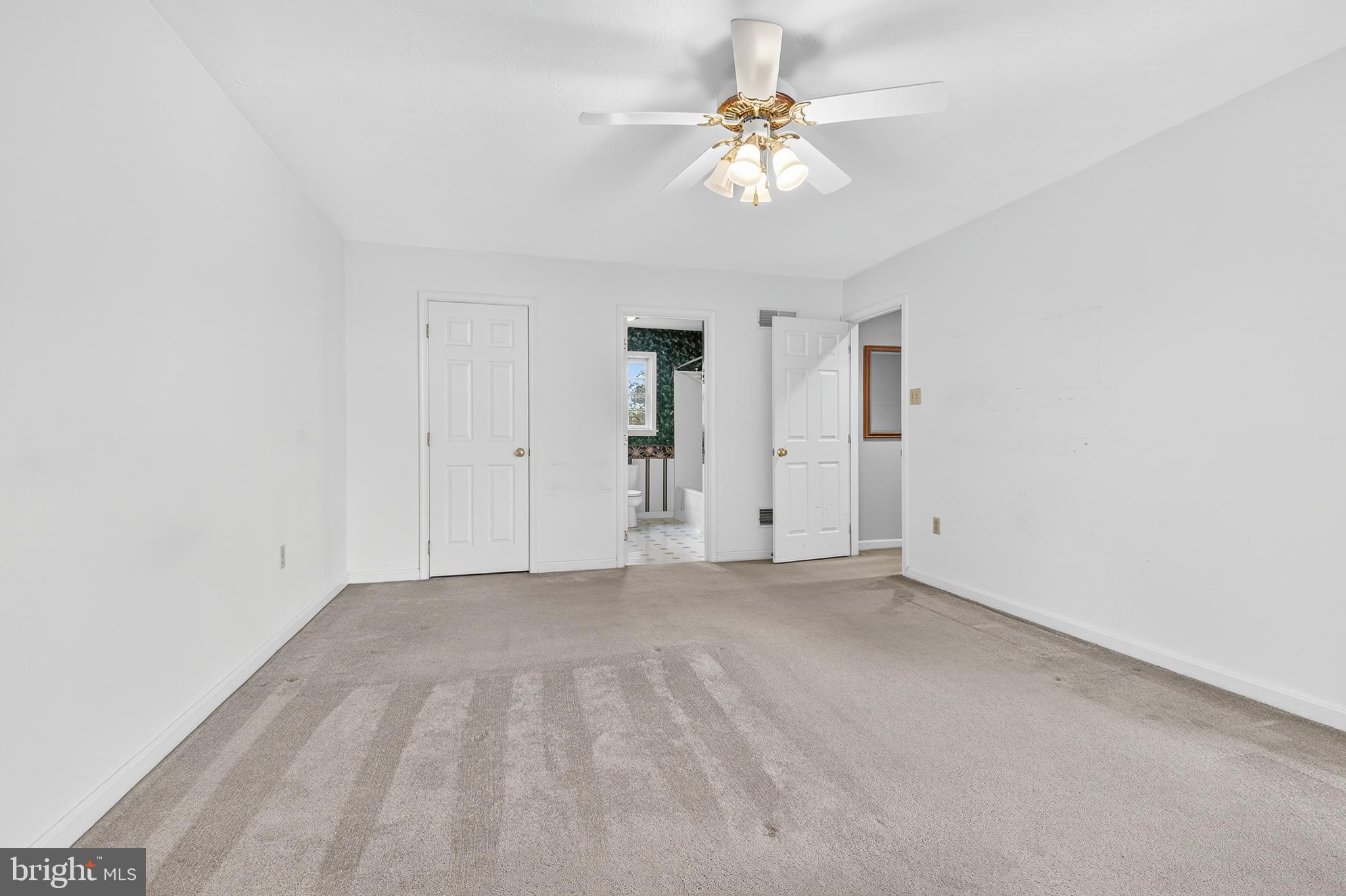 LEXINGTON ESTATES - Residential