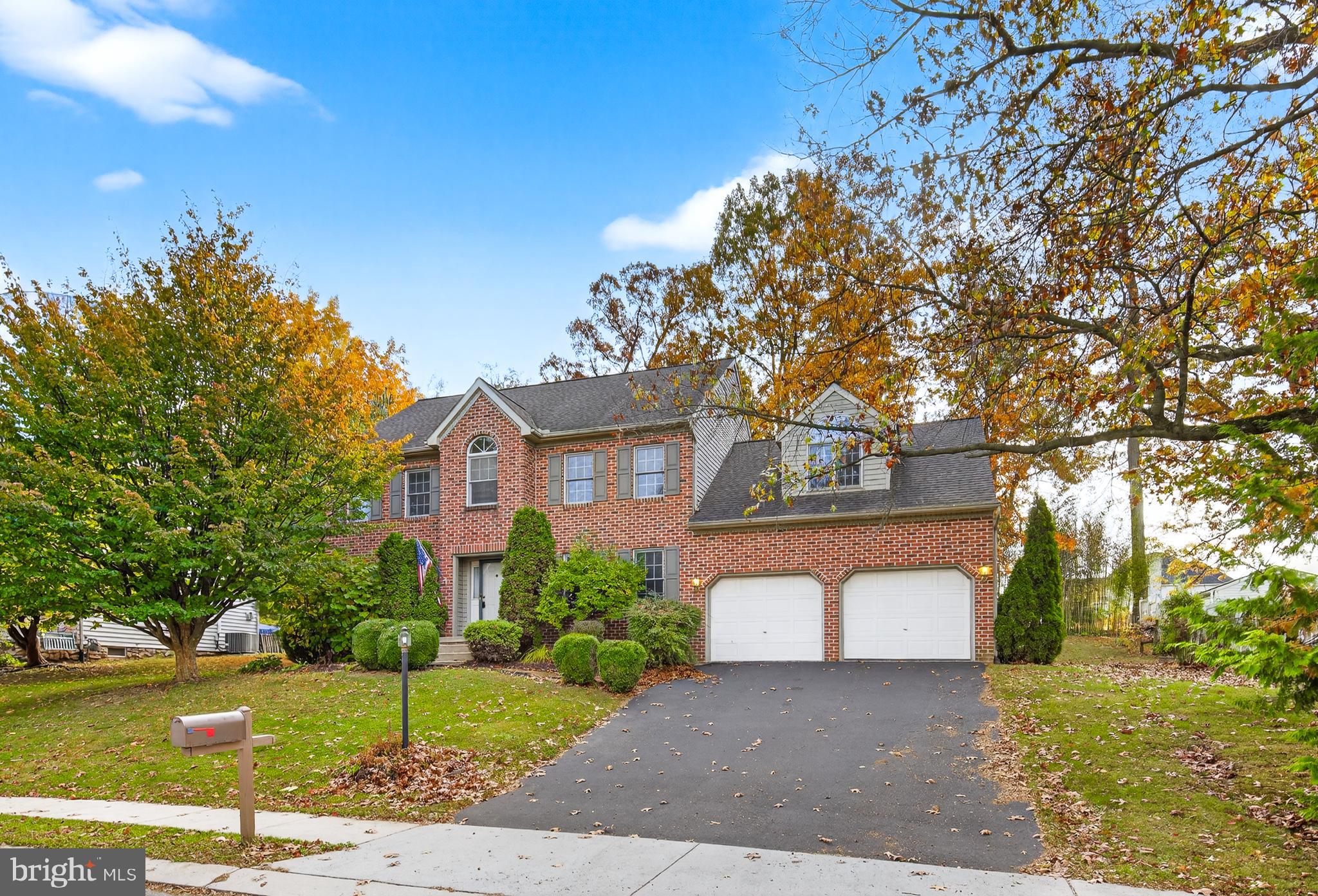 LEXINGTON ESTATES - Residential