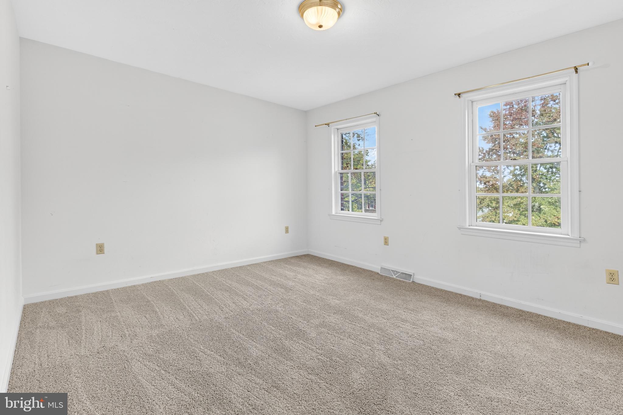 LEXINGTON ESTATES - Residential