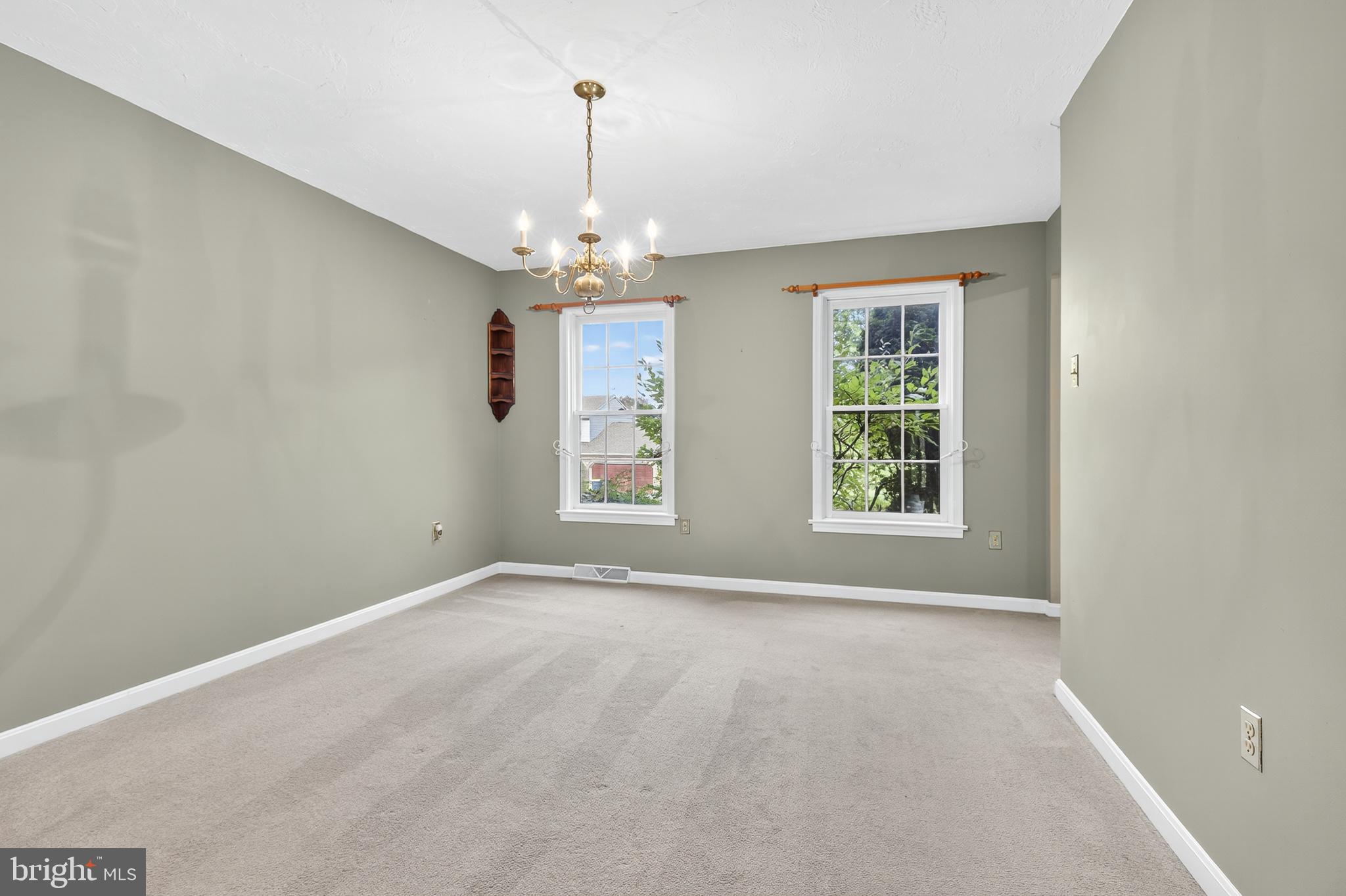 LEXINGTON ESTATES - Residential