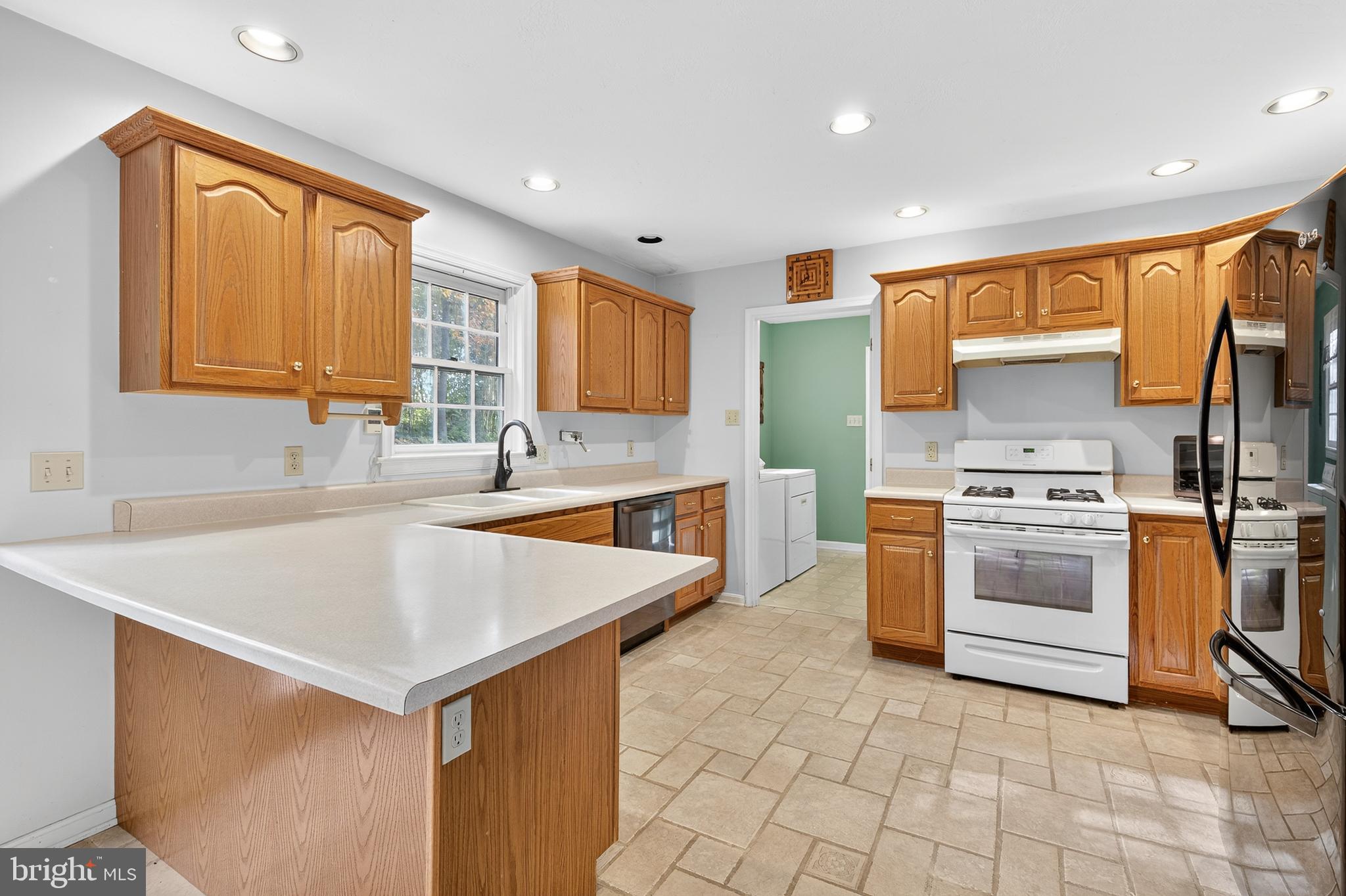 LEXINGTON ESTATES - Residential