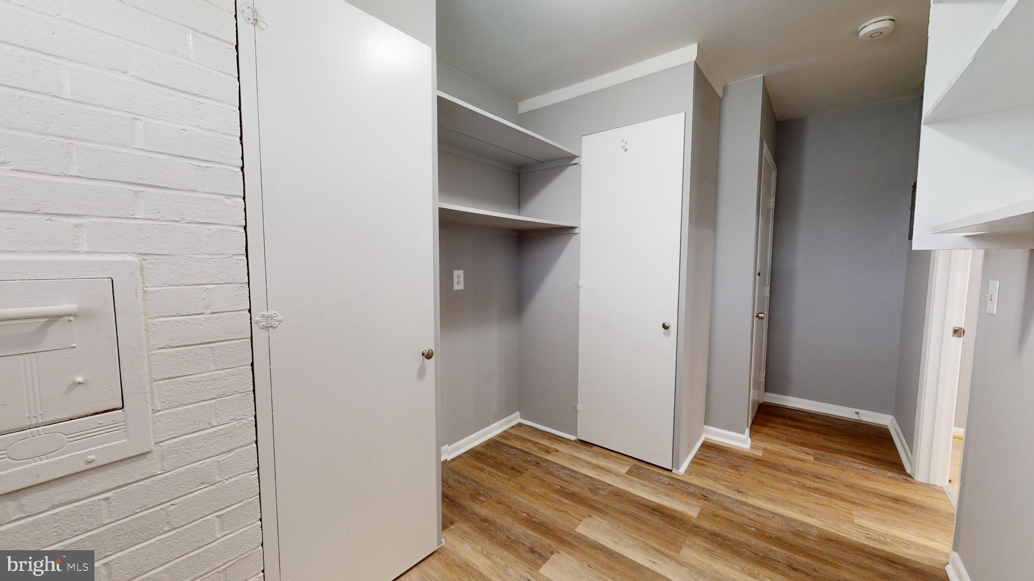 FALLSTAFF - Residential Lease