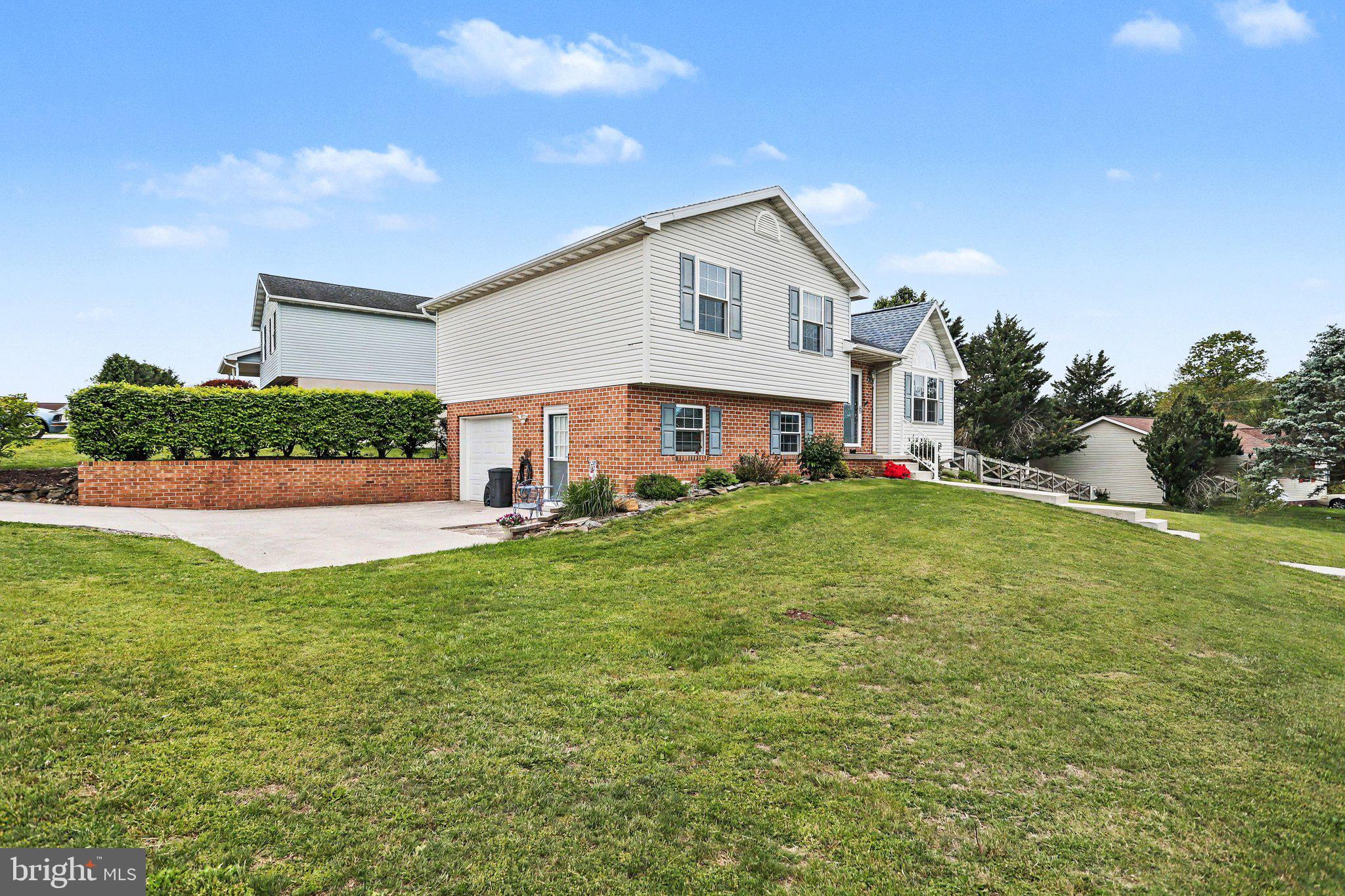 HERITAGE HILLS - Residential