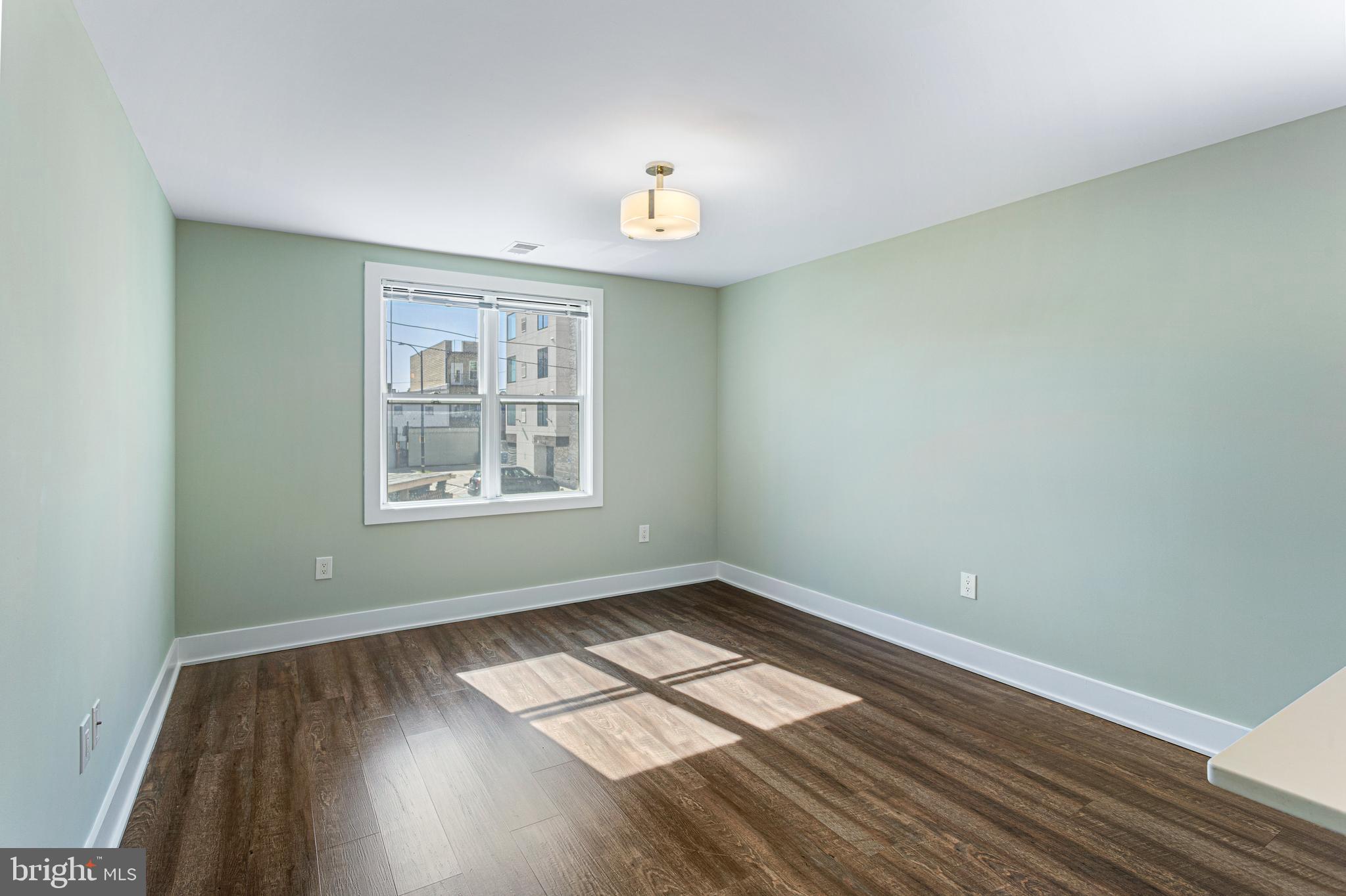 1219 K STREET NE 209