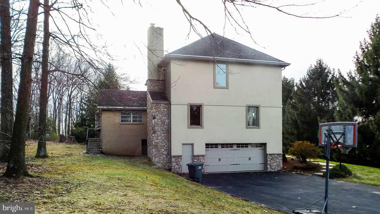 CHESTNUT HILL - Residential