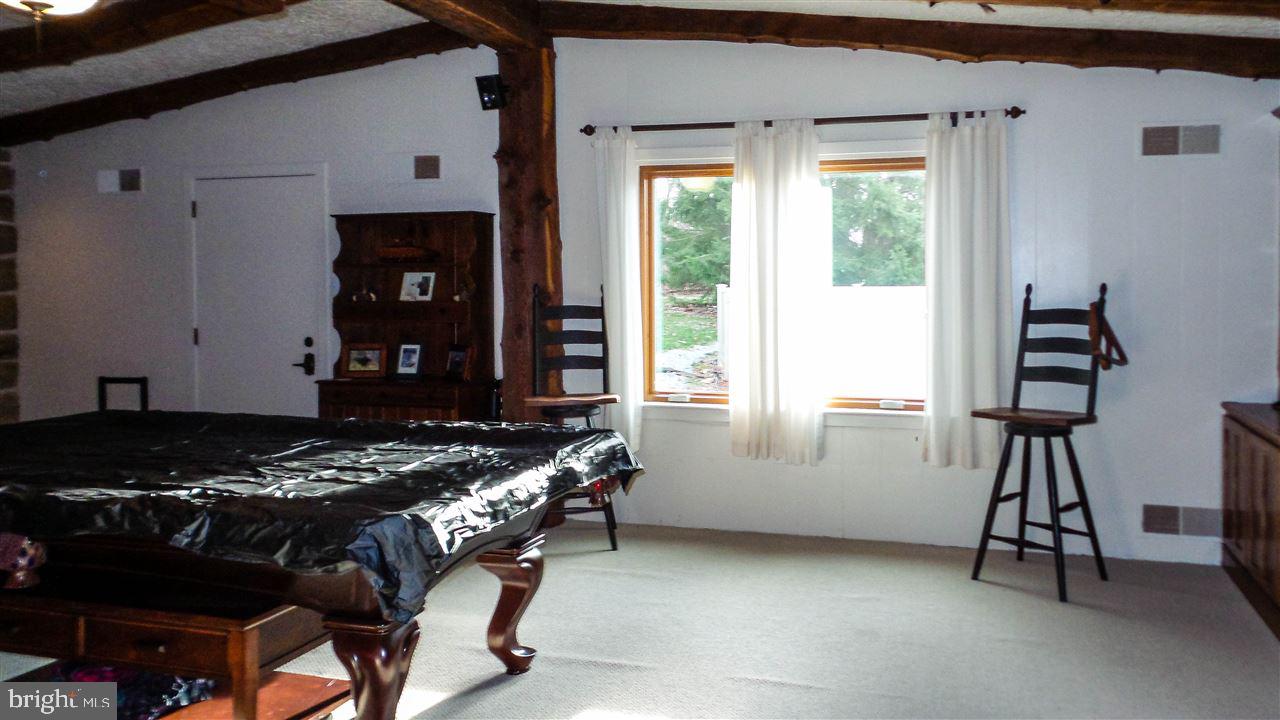 CHESTNUT HILL - Residential