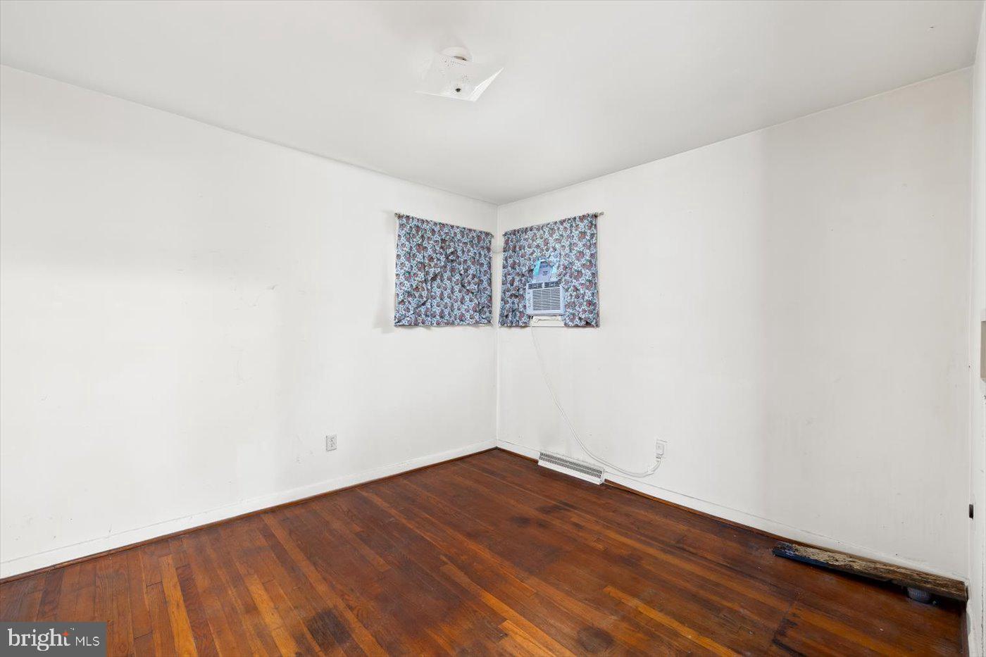 CRESTVIEW - Residential