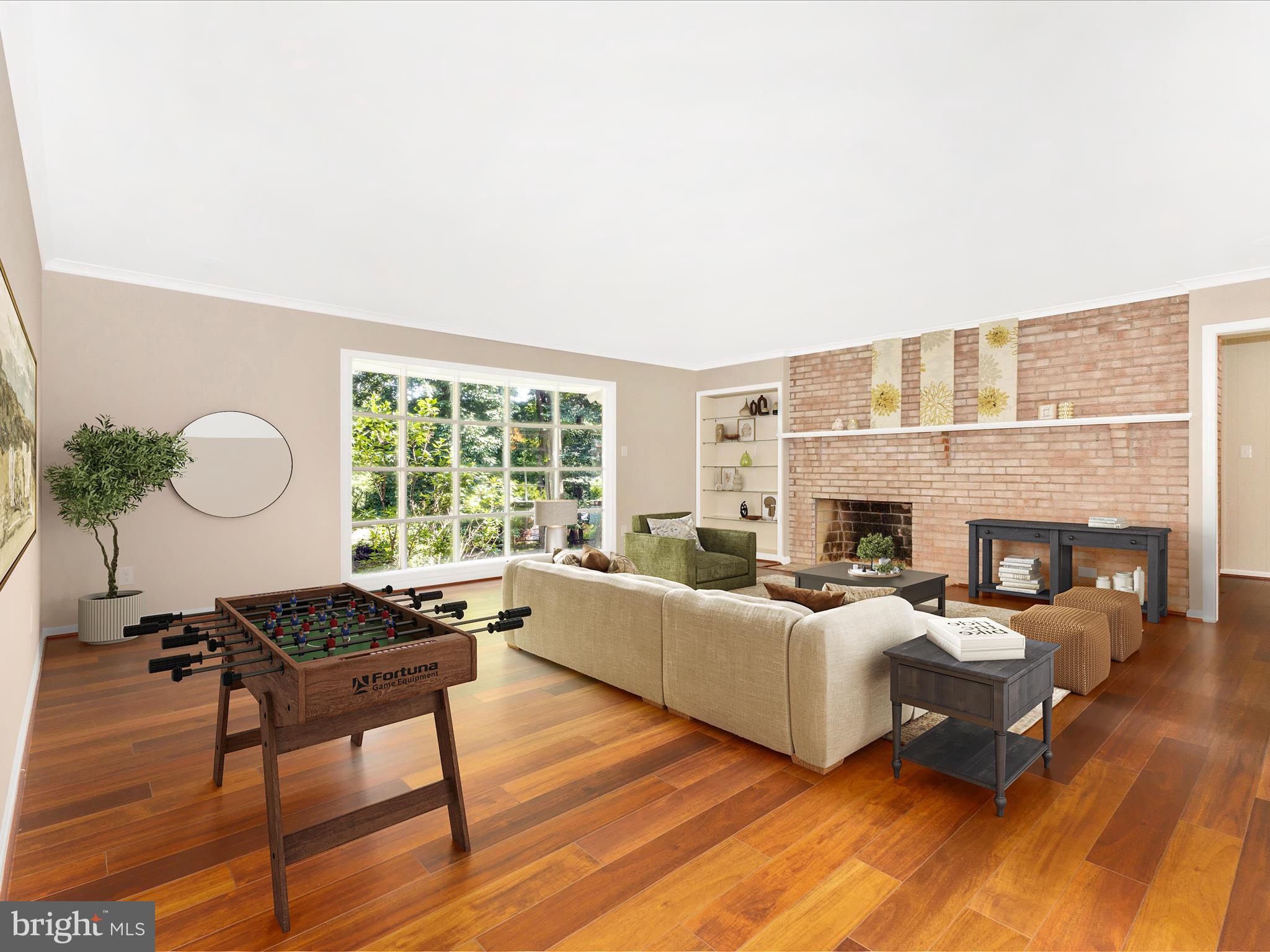 5 ROLLING KNOLL COURT