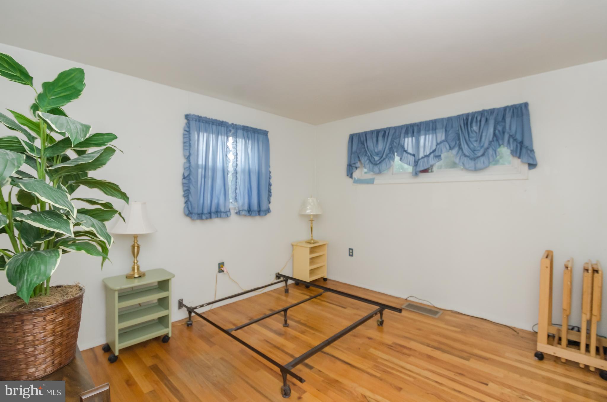 TOLLGATE - Residential