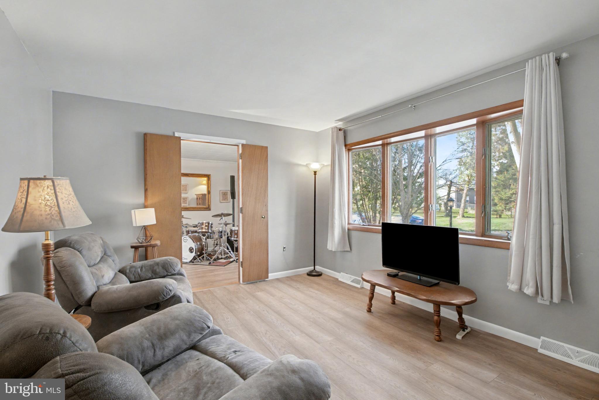 NEW CUMBERLAND - Residential