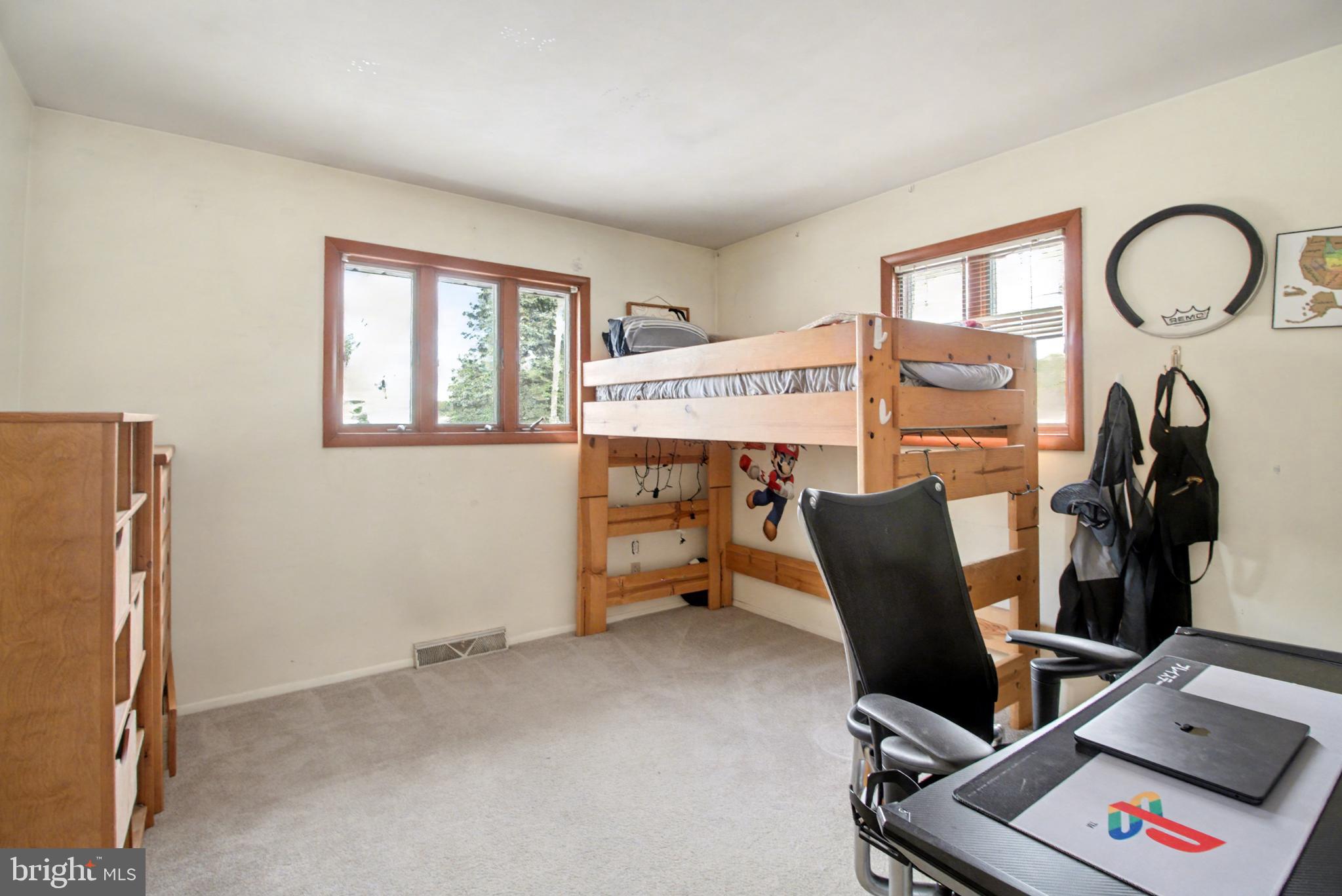 NEW CUMBERLAND - Residential