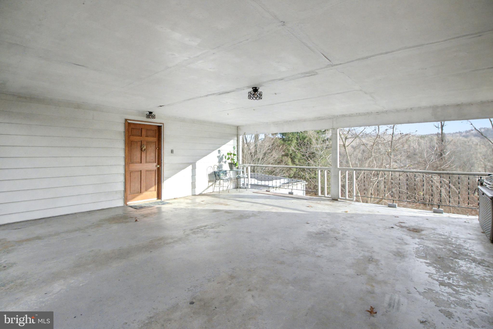 NEW CUMBERLAND - Residential