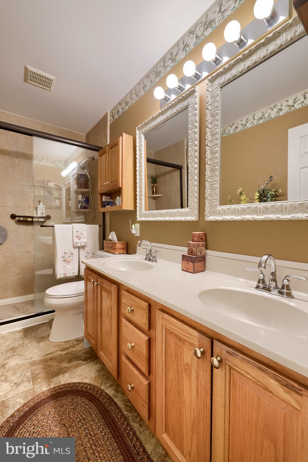 OAK RIDGE COMMONS - Residential