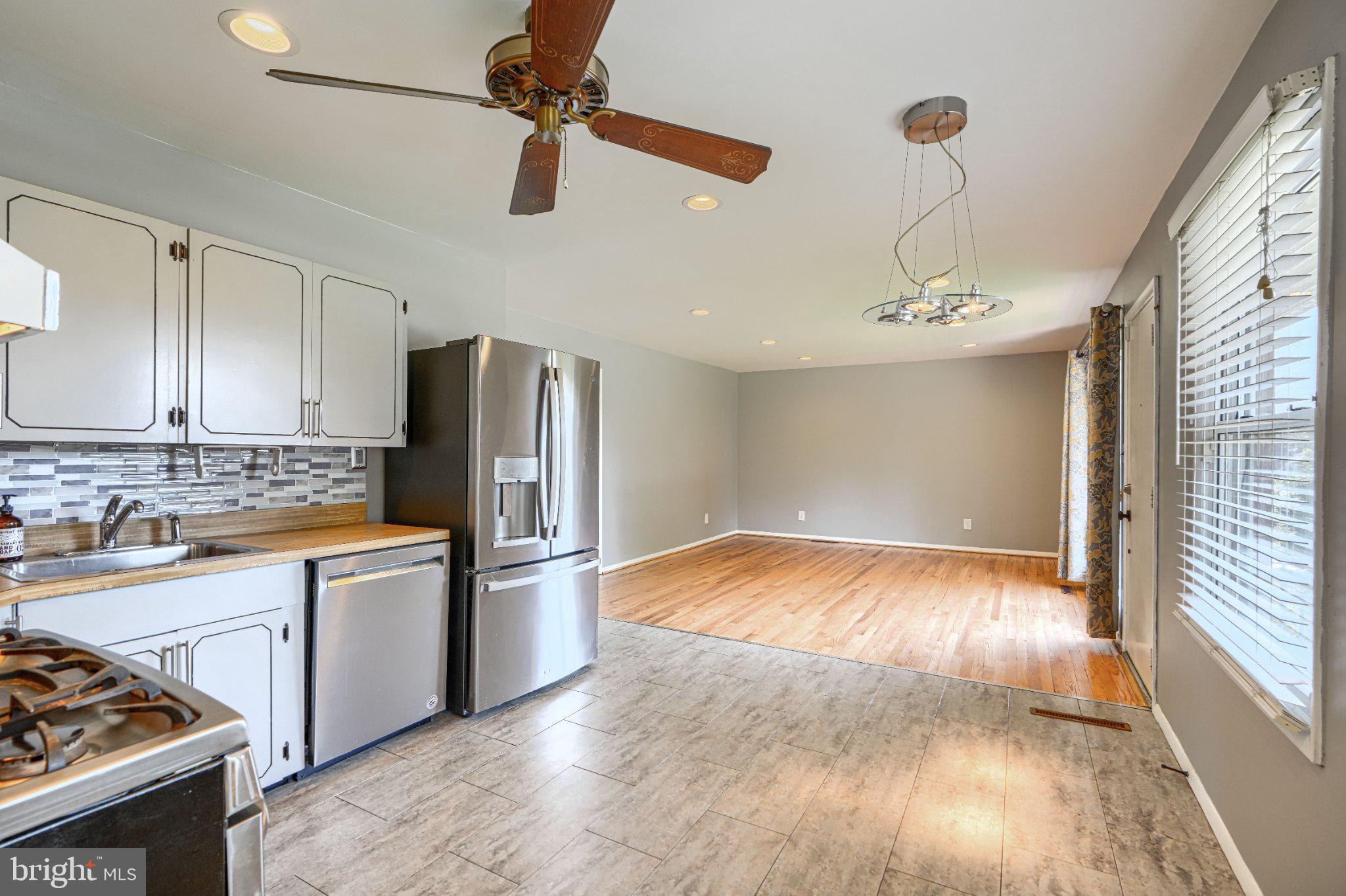 ACADEMY ACRES - Residential