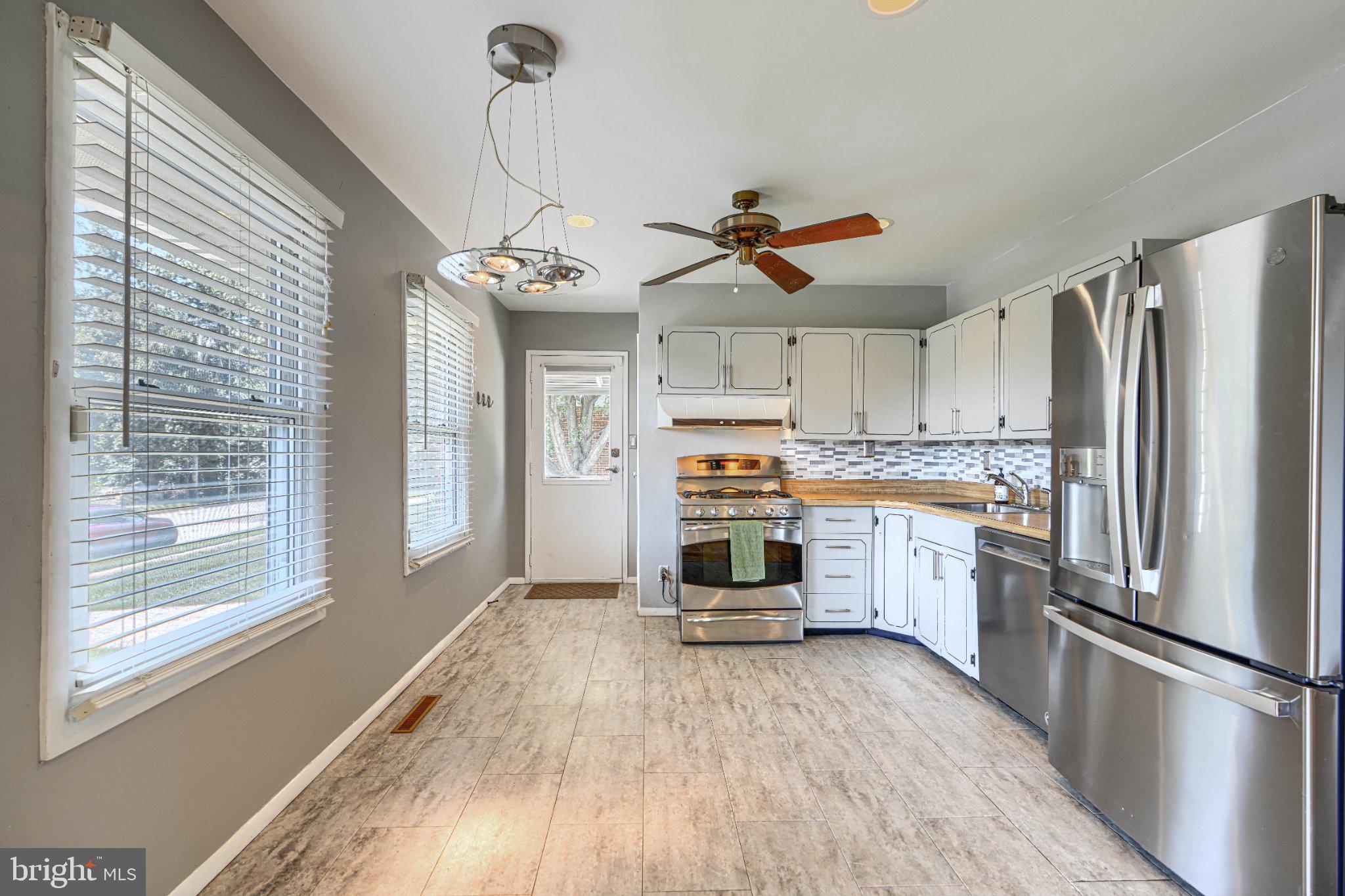 ACADEMY ACRES - Residential