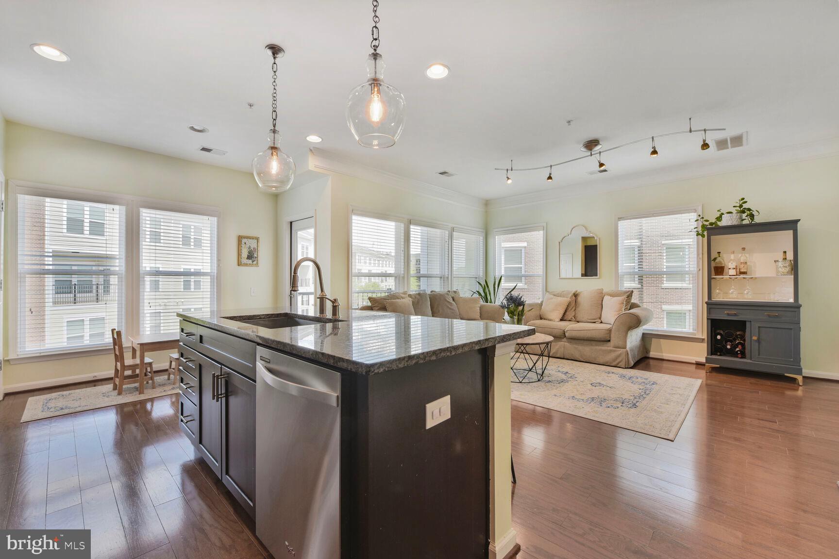 LOFTS AT METROWEST - Residential