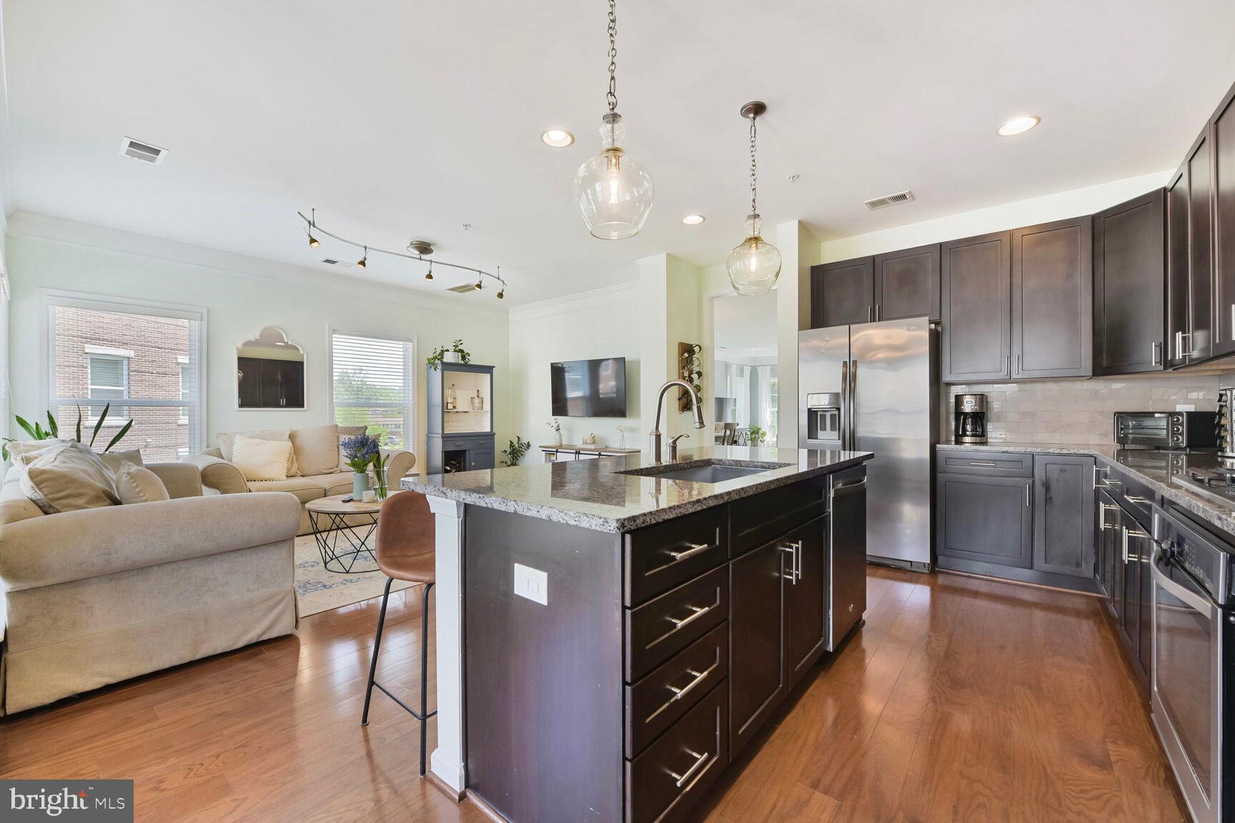 LOFTS AT METROWEST - Residential